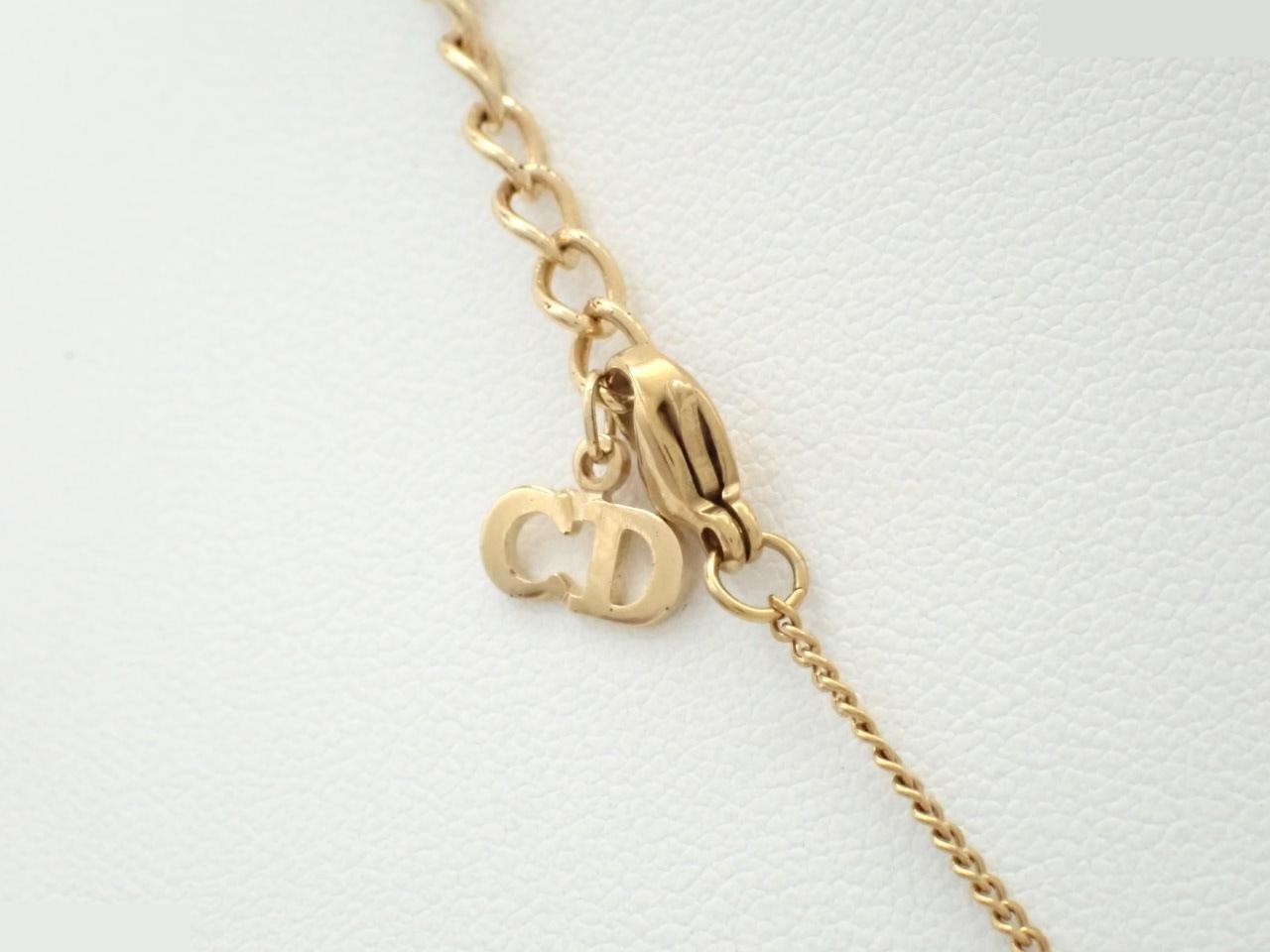 Other lines: Precious metals, necklaces, pendants, chain approximately 46cm. — view 2