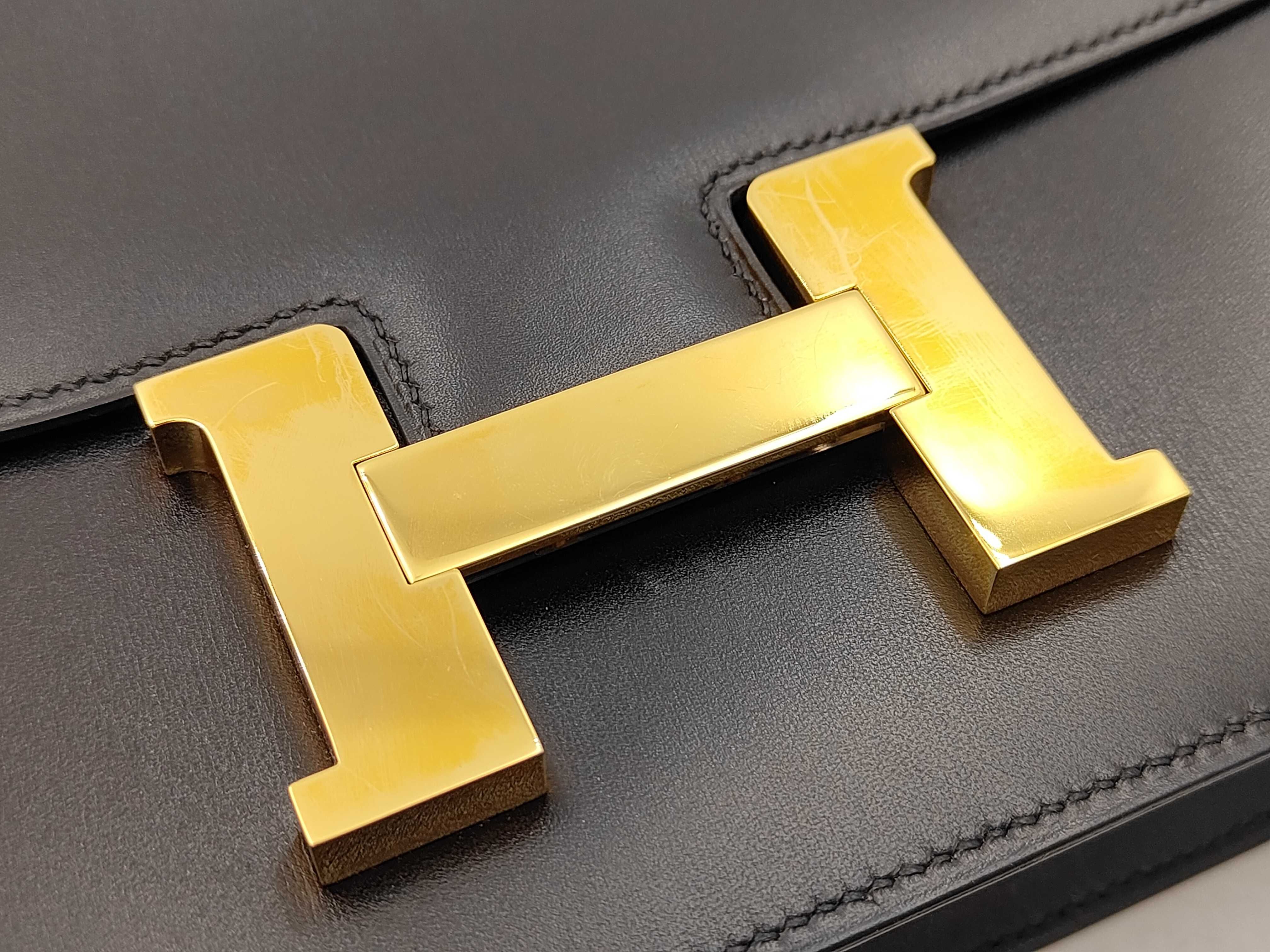 Constance 23 Box Calf Black Shoulder Bag — view 14