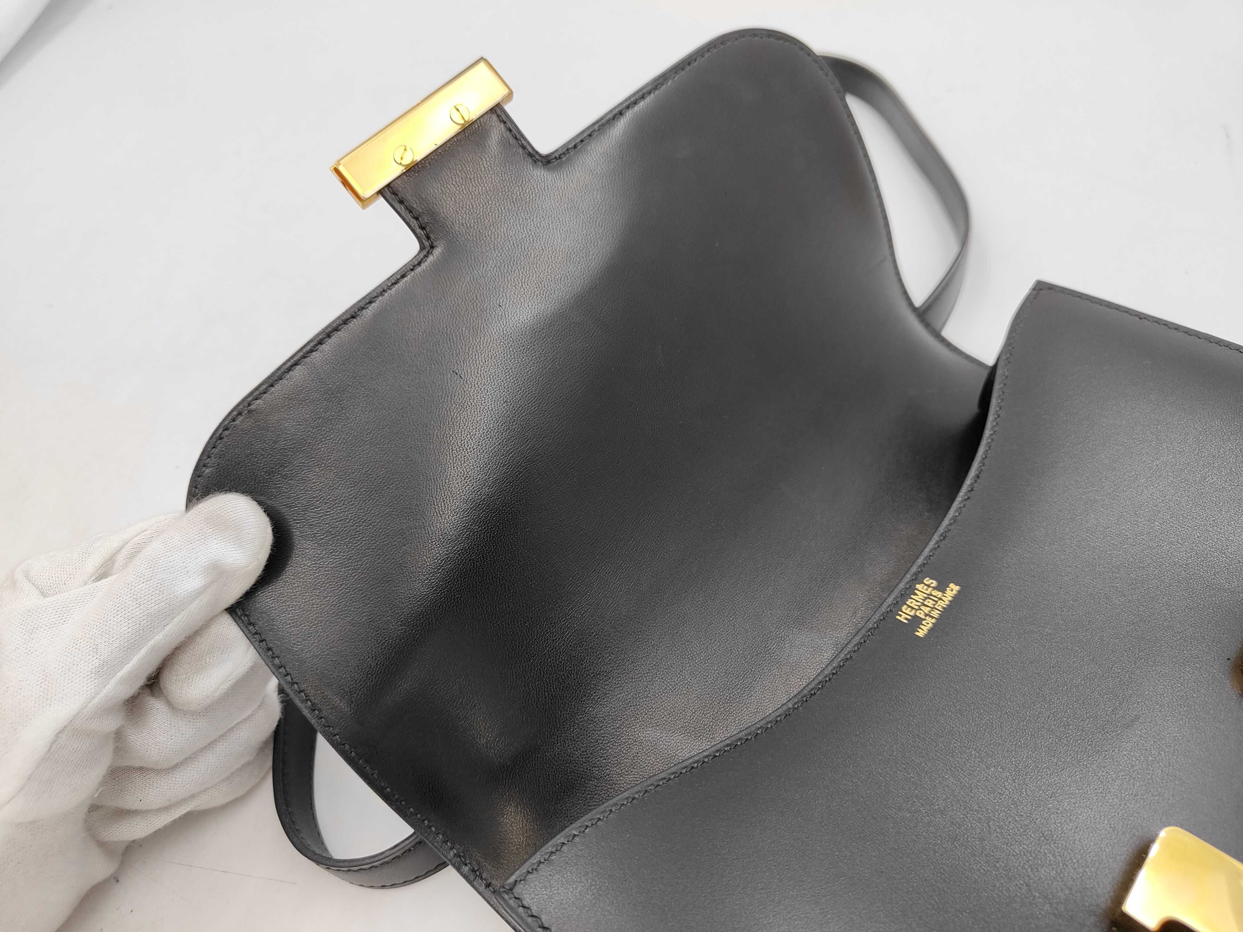 Constance 23 Box Calf Black Shoulder Bag — view 8