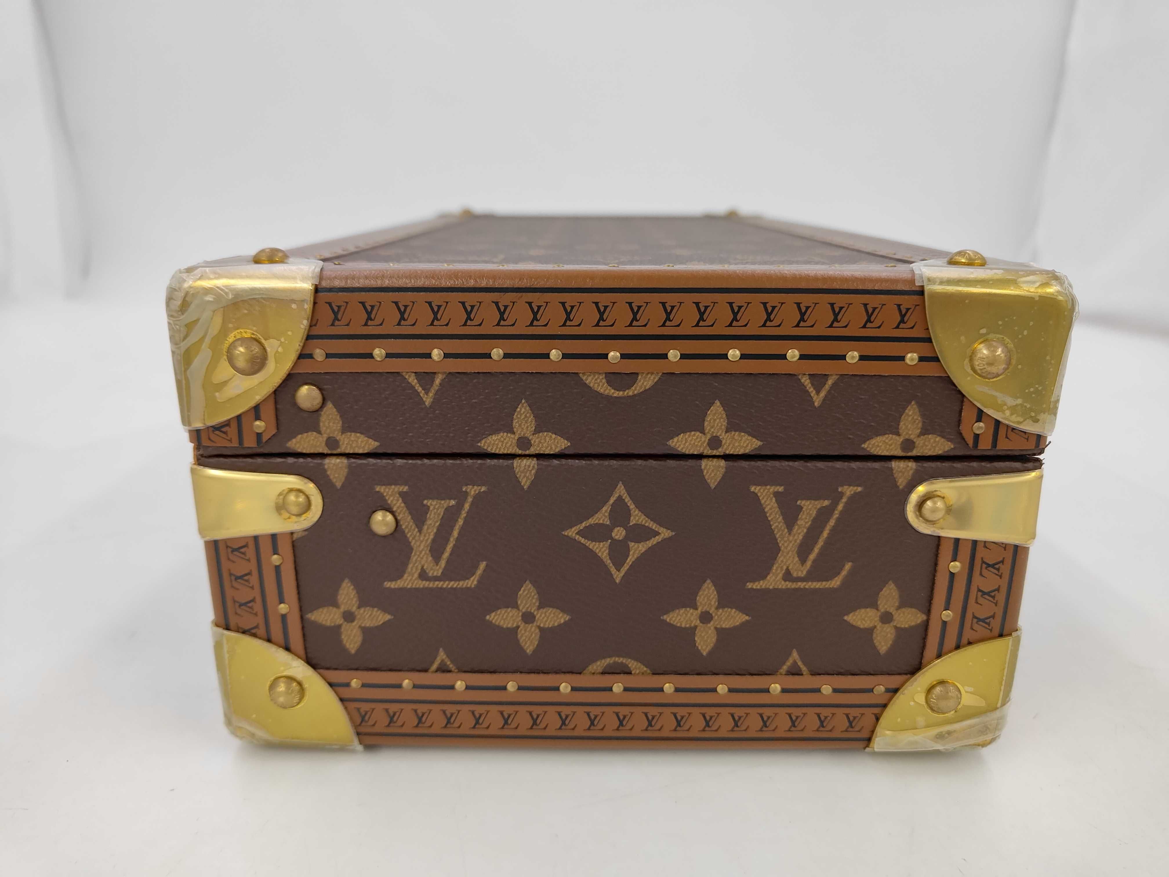 Monogram Coffret 8 Montre Watch Case and other accessories — view 9