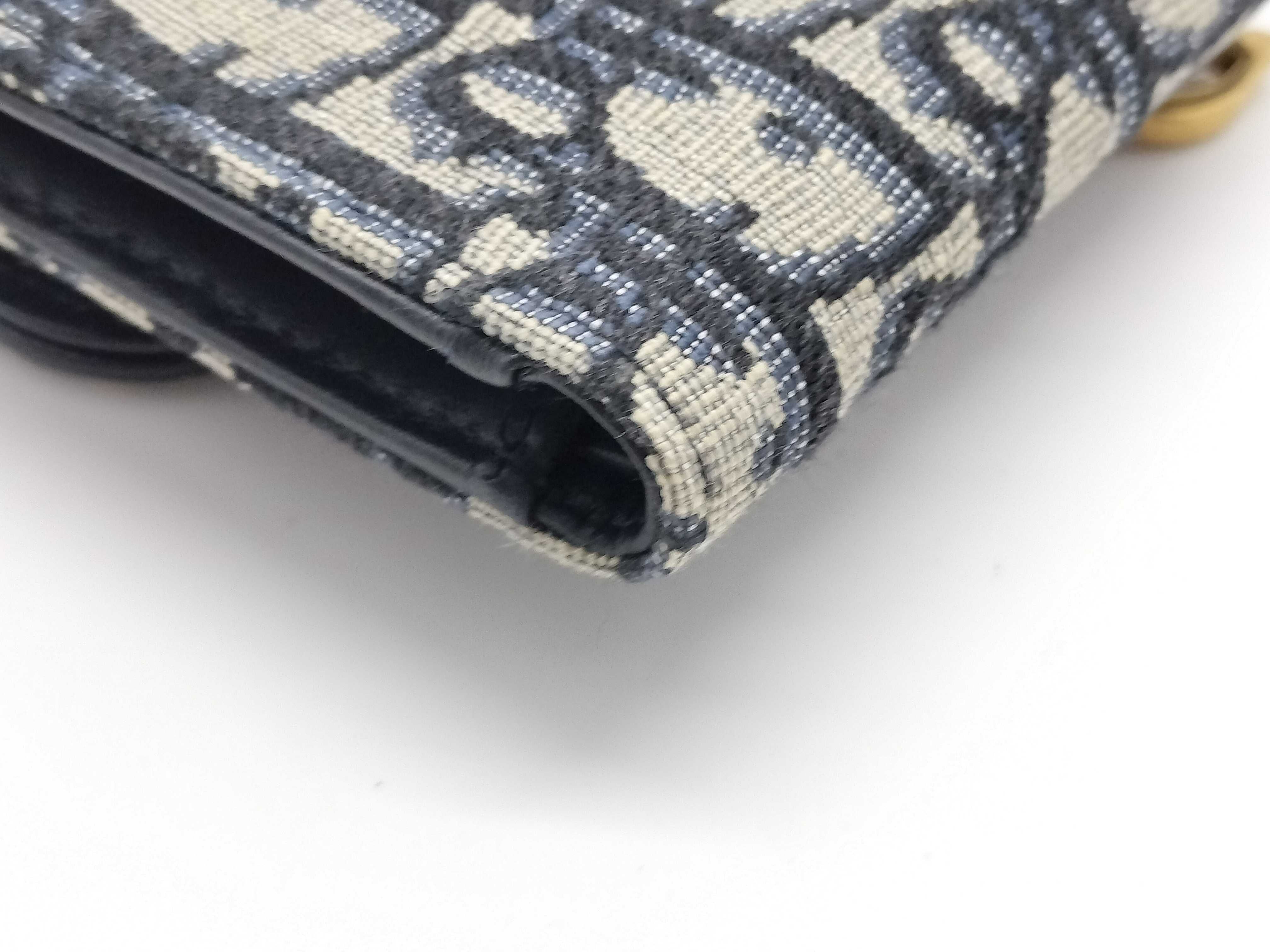 Trotter Saddle Lotus Wallet — view 3