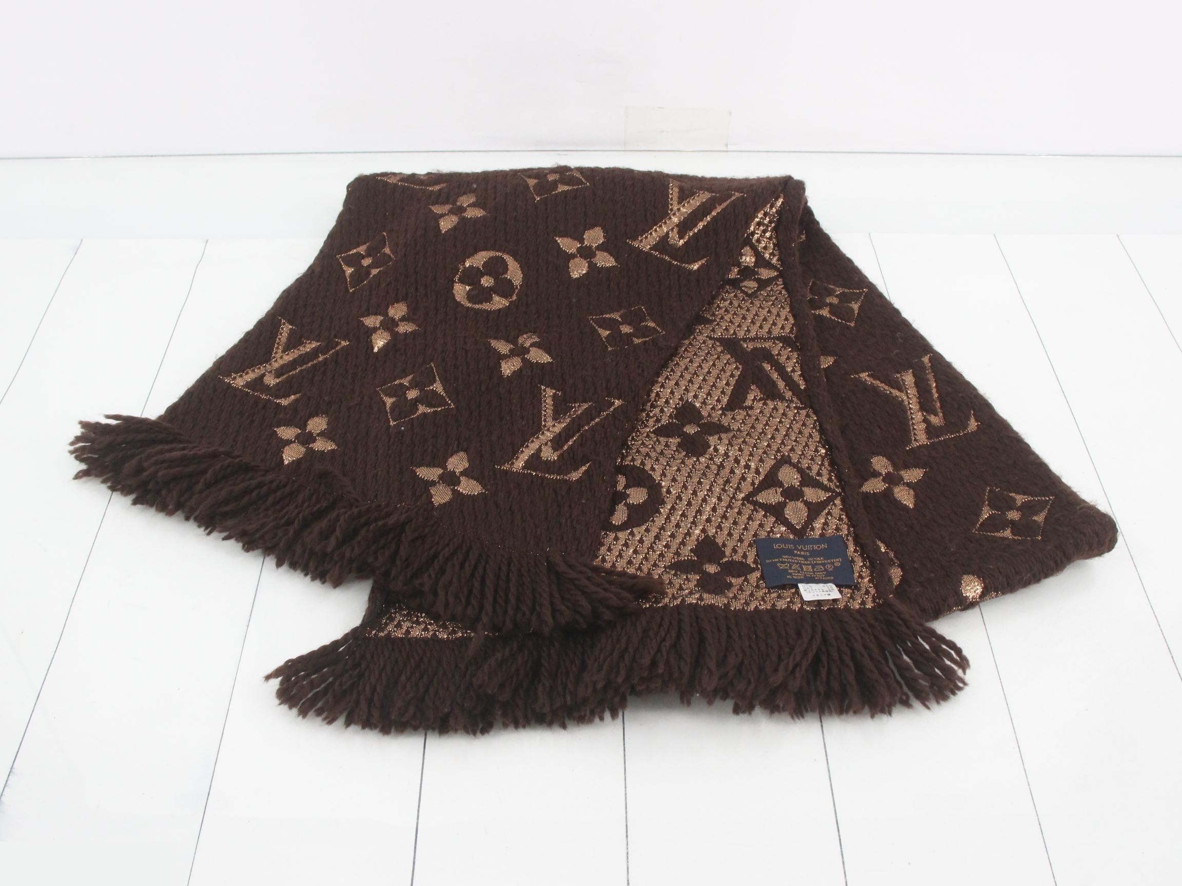 scarf, brown — view 2