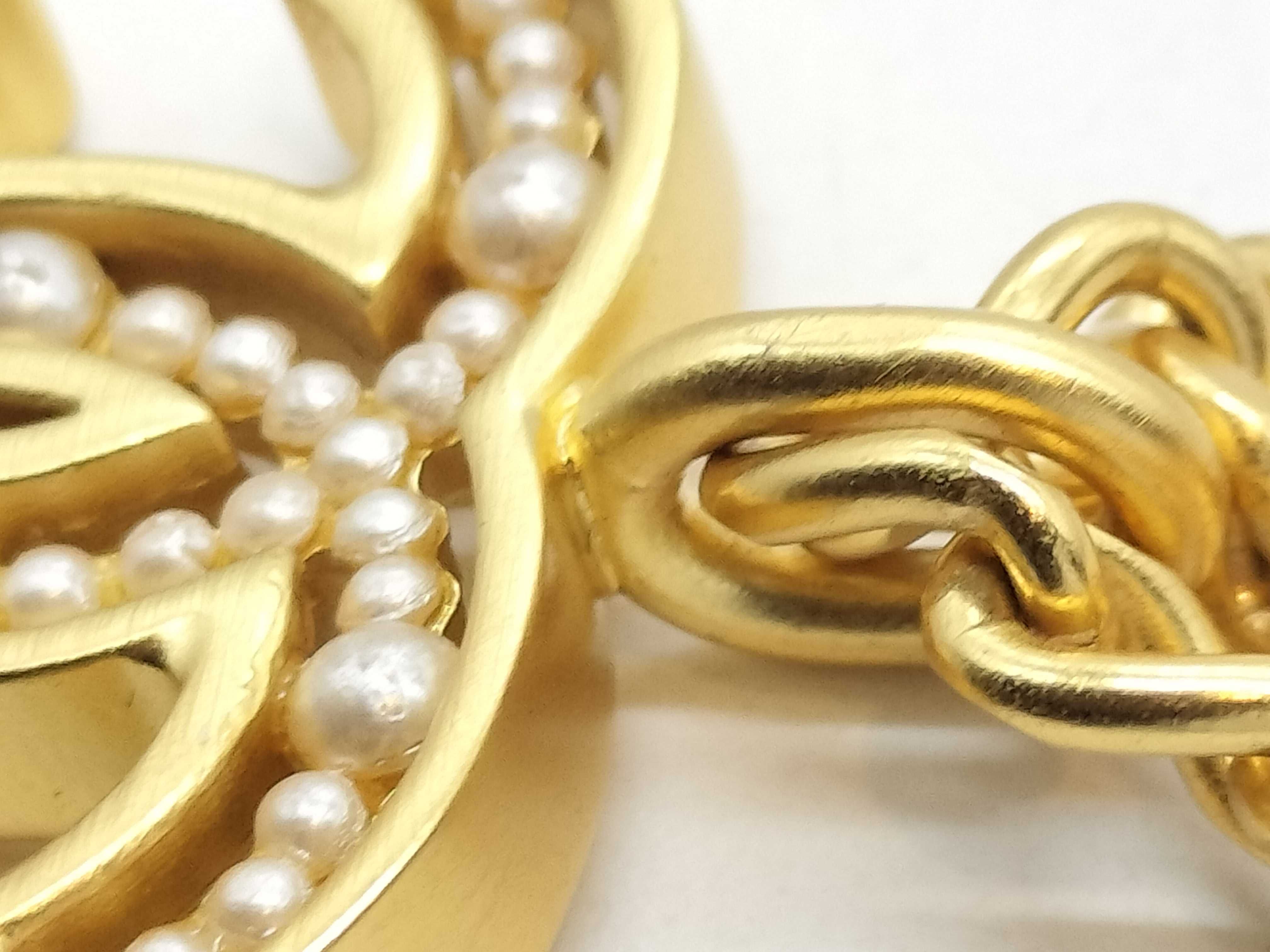 02A Coco Mark Faux Pearl Necklace — view 9