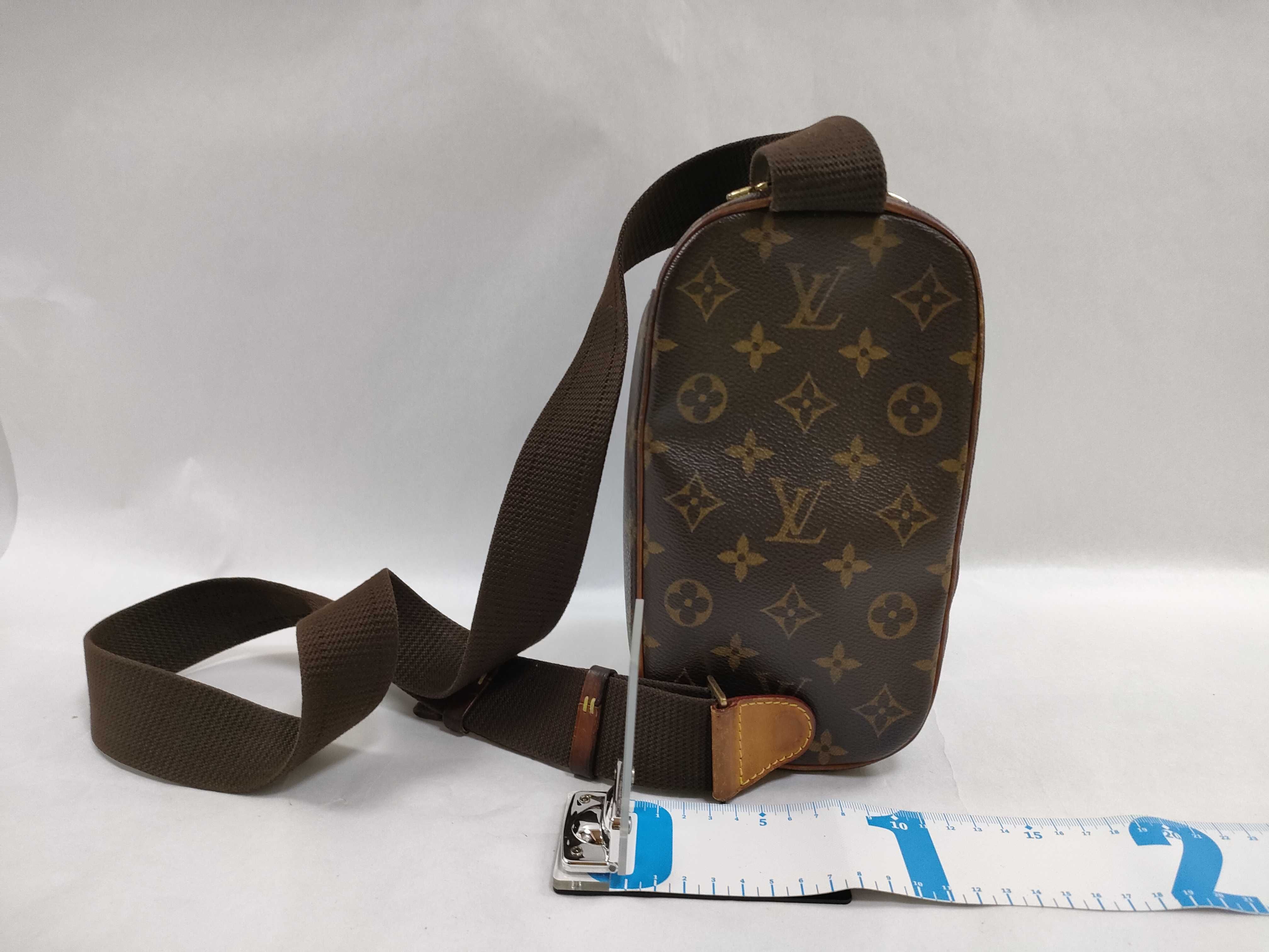 Monogram Louis Vuitton Pochette Gange Monogram Body Bag Shoulder Bag — view 2