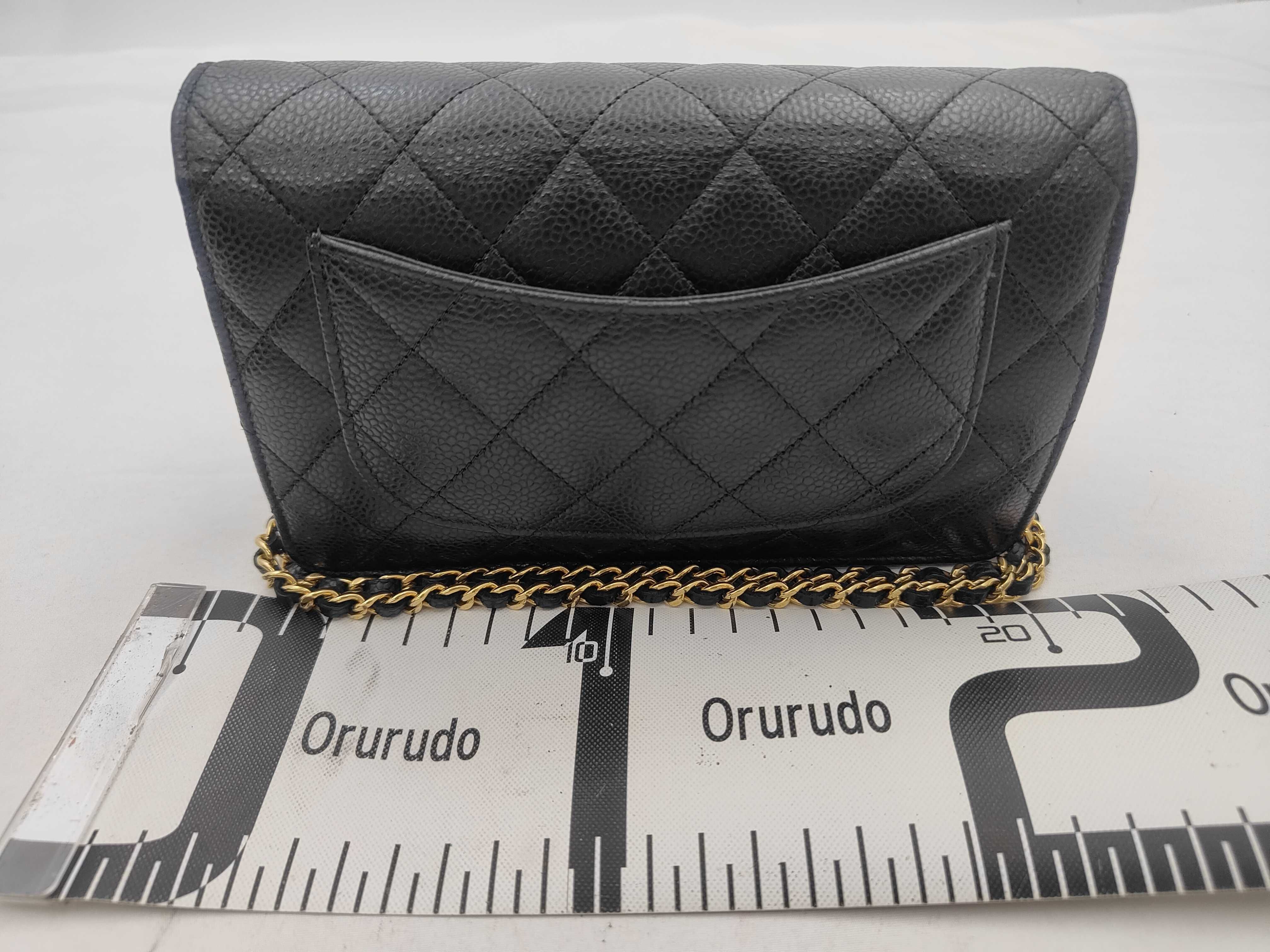Matelassé Chain Wallet Caviar Skin Shoulder Bag — view 2