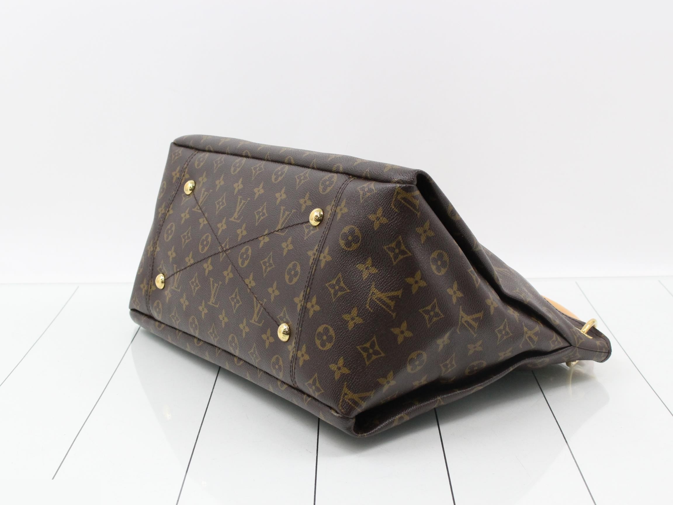 Monogram Artsy MM Shoulder Bag — view 6