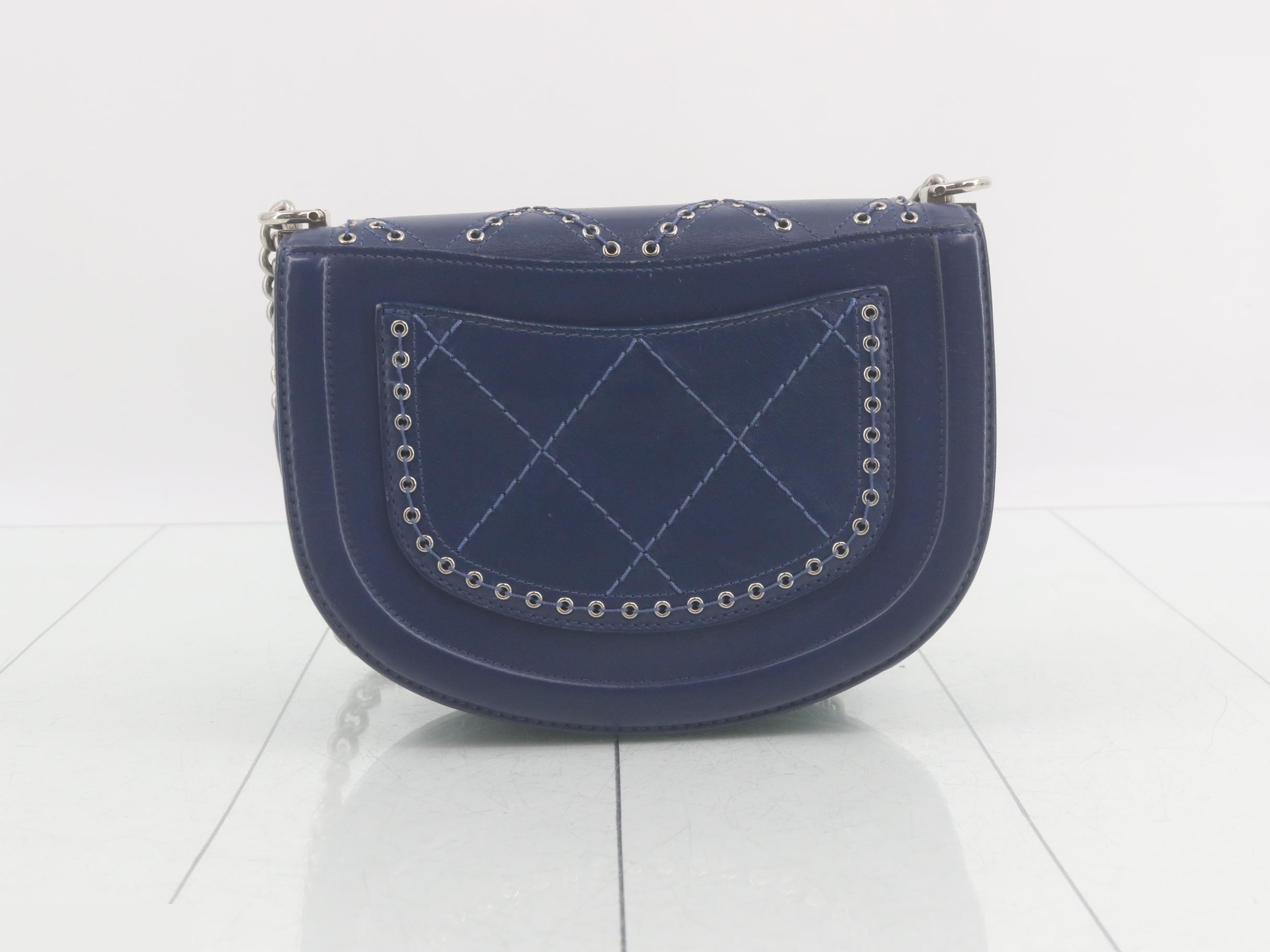 Leather chain shoulder bag, blue, item number 25. — view 2