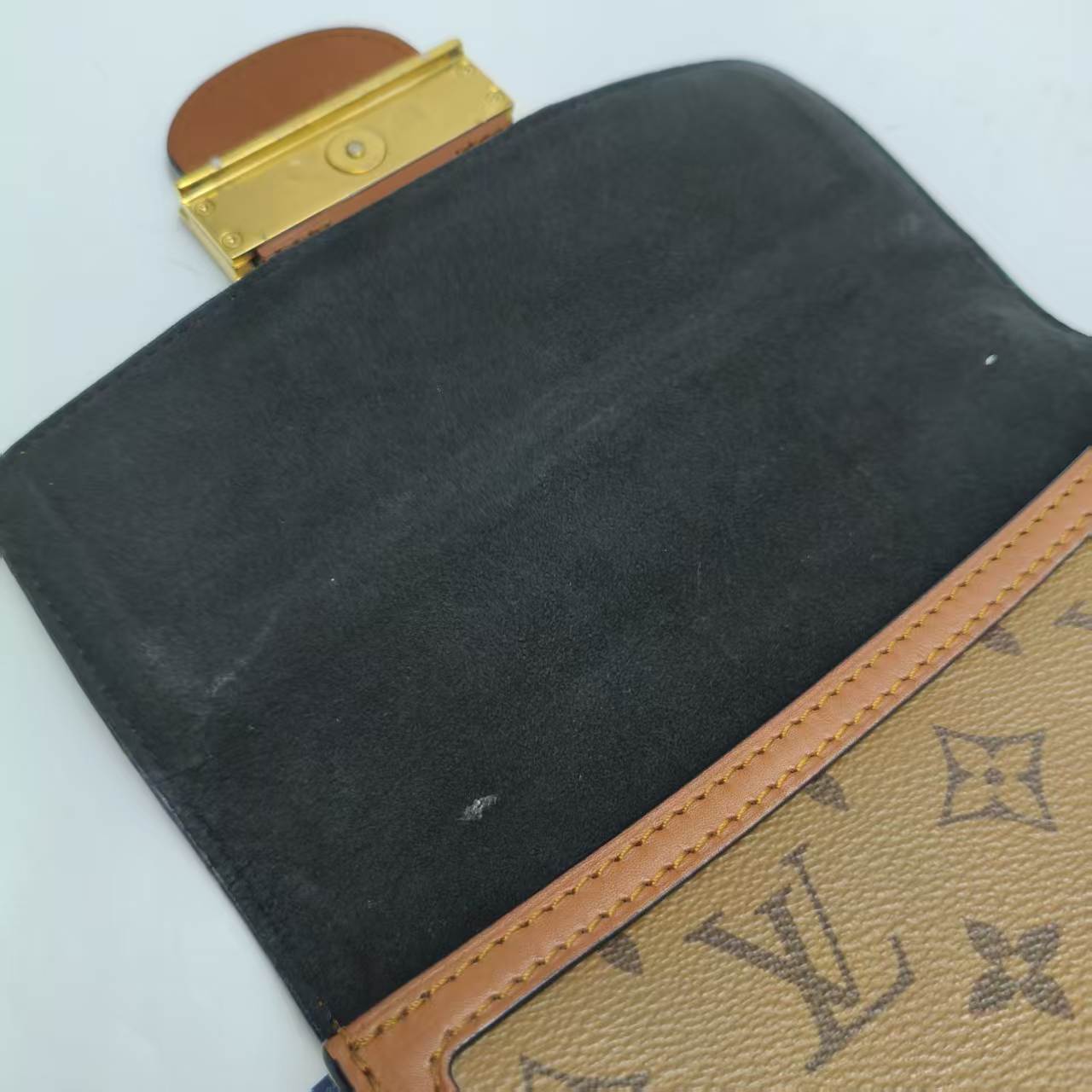 【*Shipped from: China*】LOUIS VUITTON Dauphiné PU Shoulder Bag — view 10