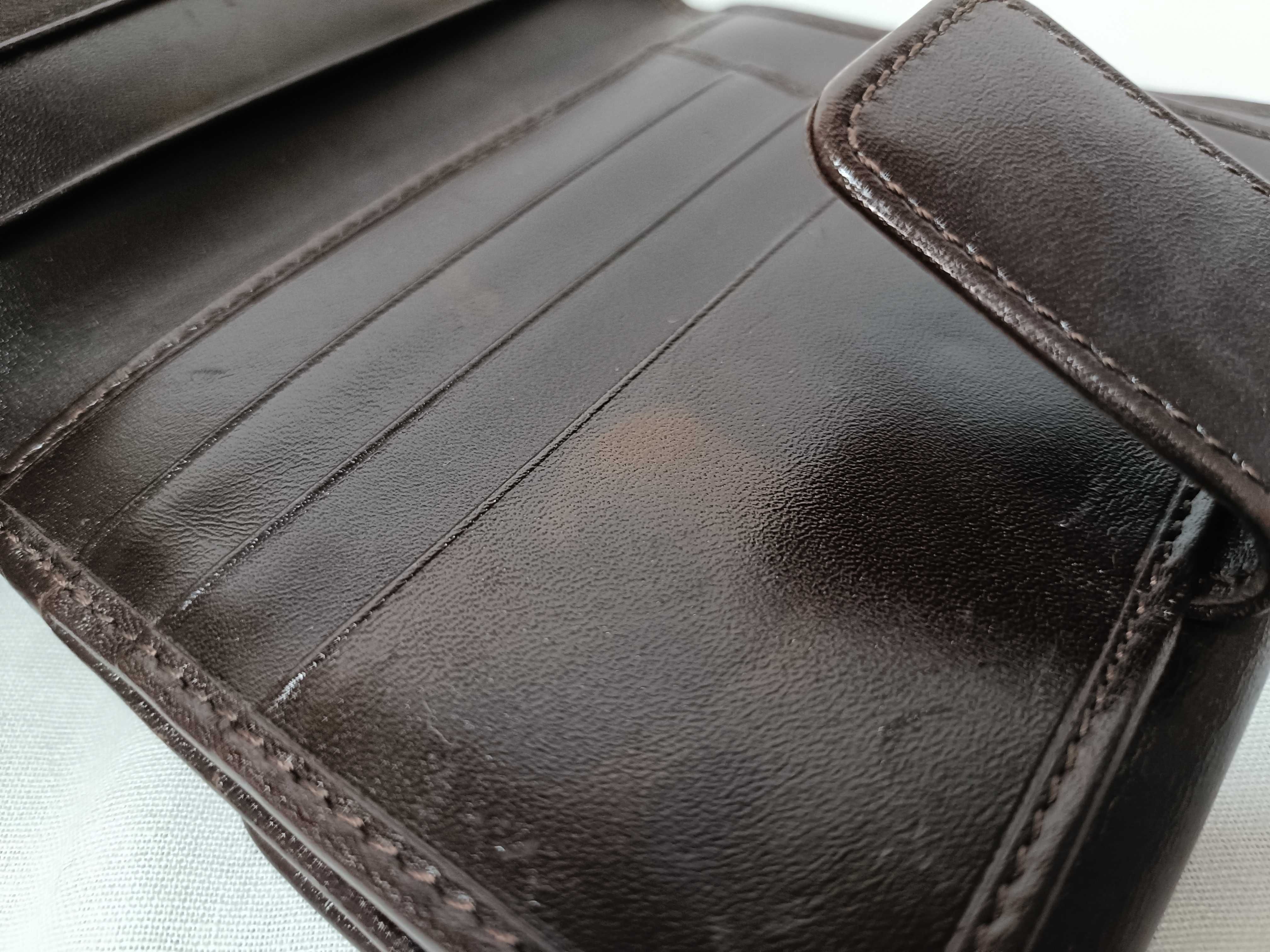 B. Wallet — view 13
