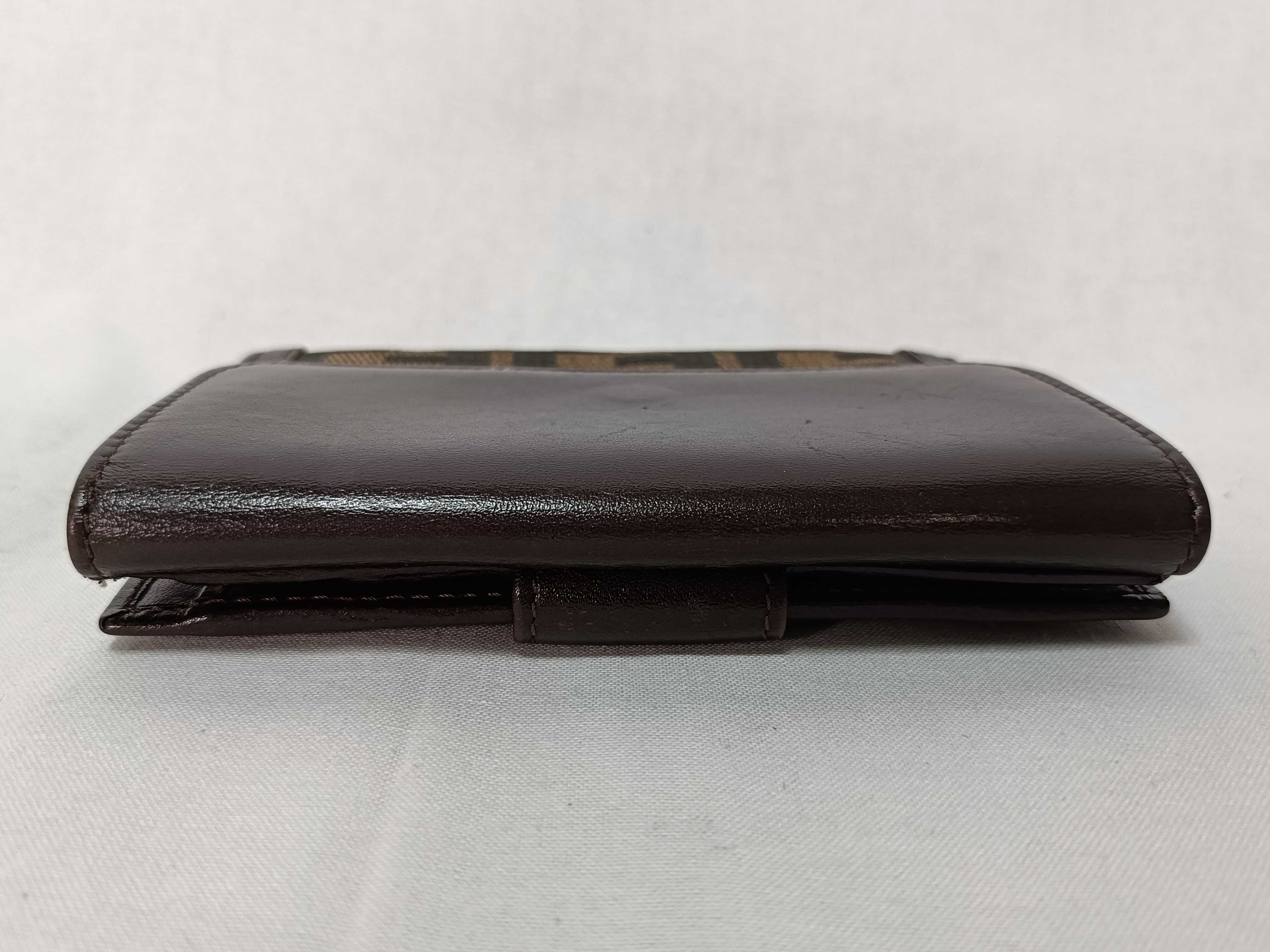 B. Wallet — view 4