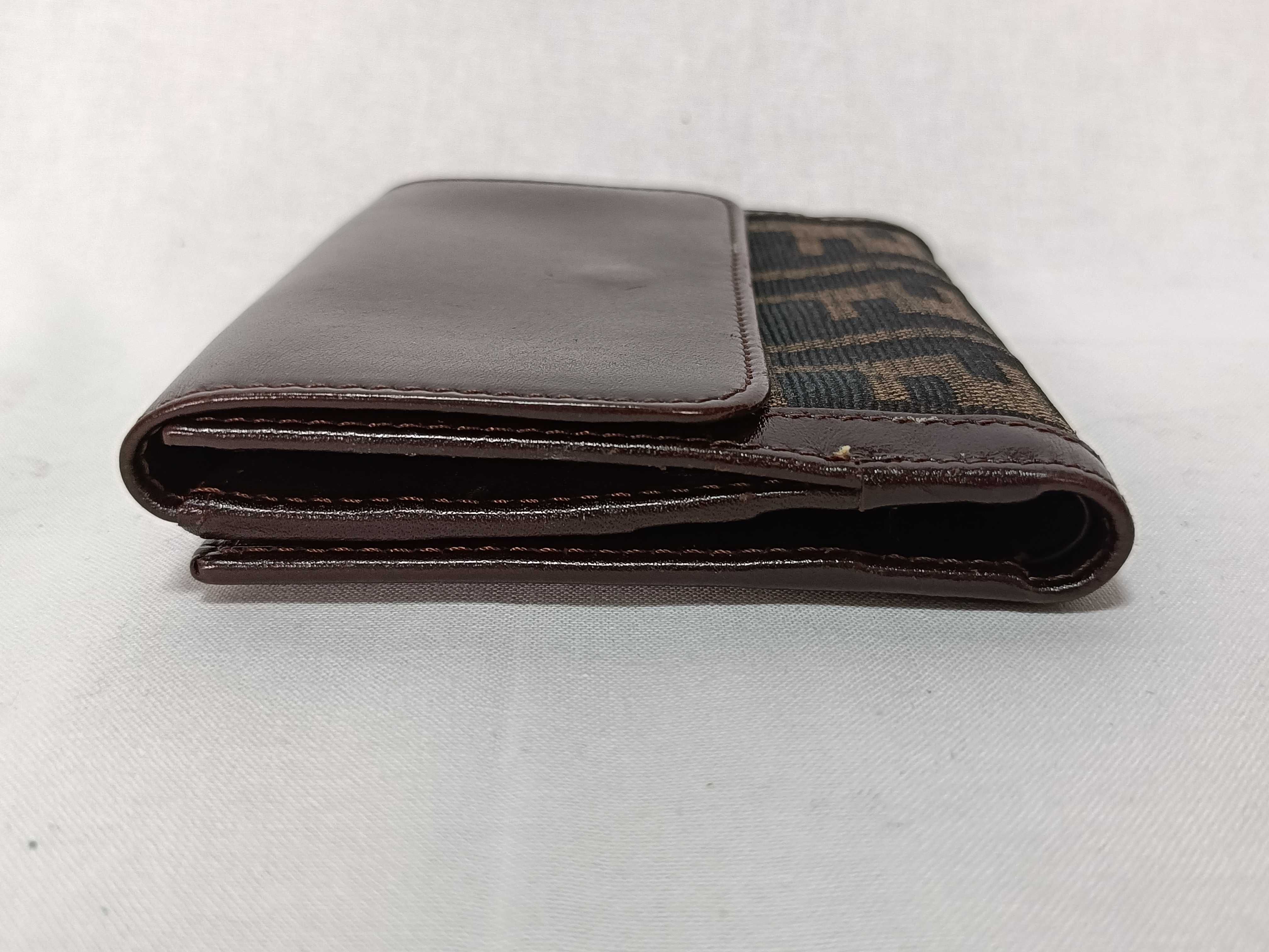 B. Wallet — view 5
