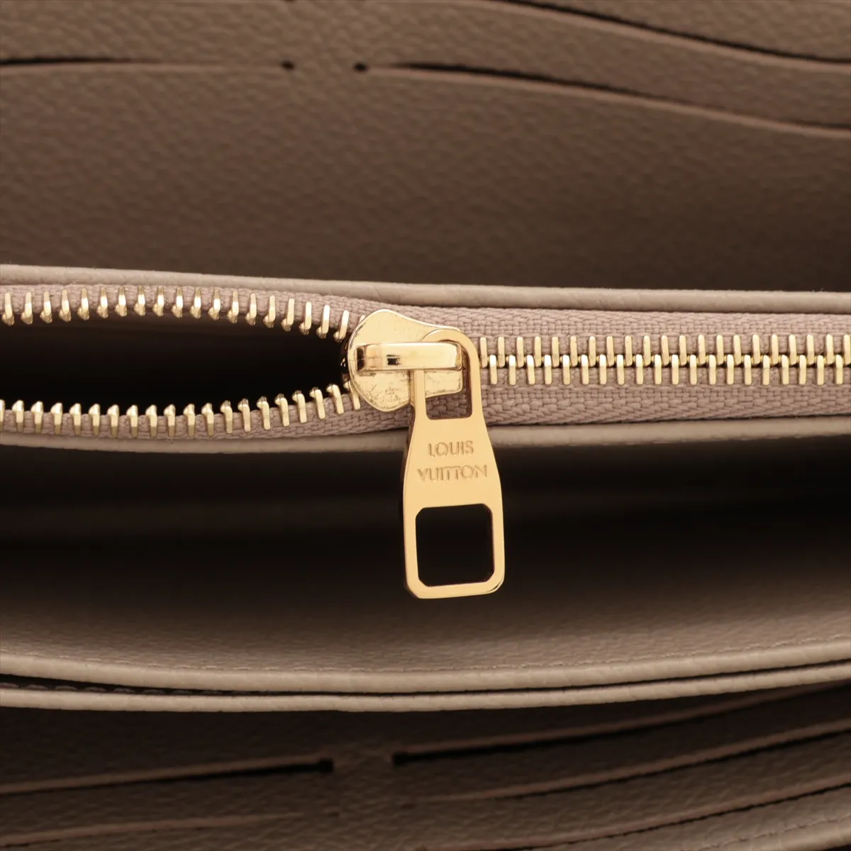 Bicolor Monogram Empreinte Zippy Wallet M69794 Tourtrell Crème Round Zip Wallet (RFID detected) — view 12