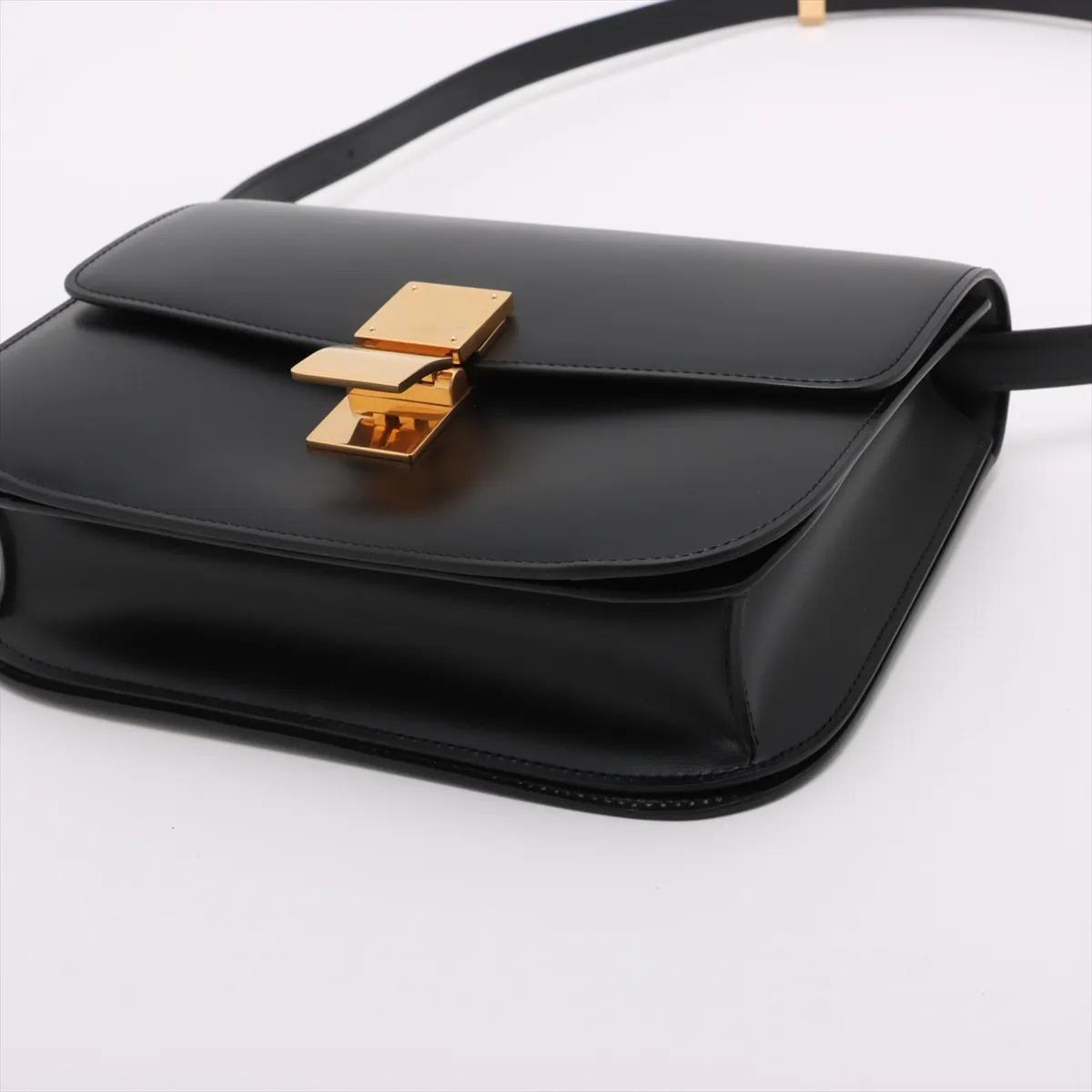 Classic Box Leather Shoulder Bag Black — view 3