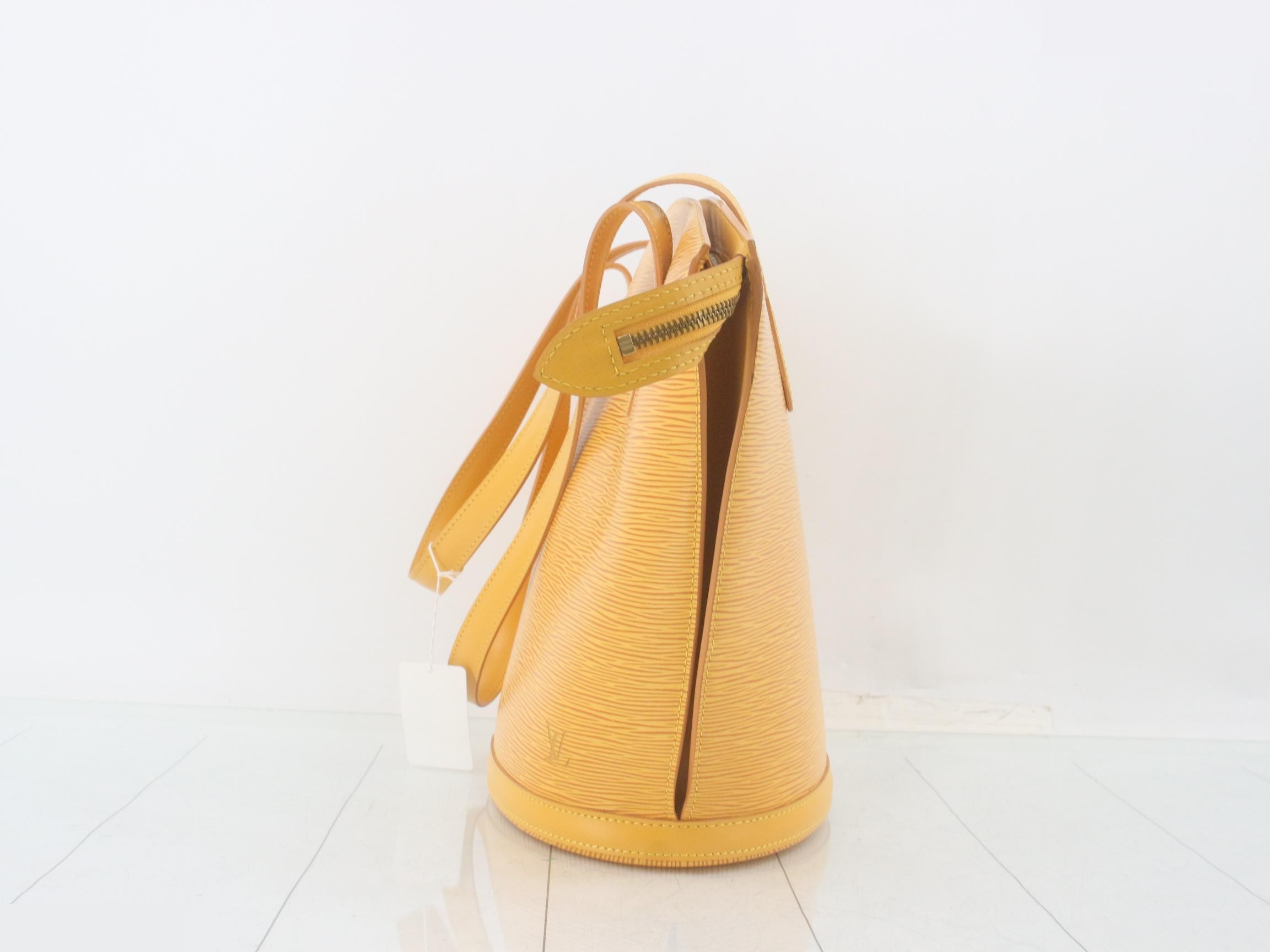 Epi Saint-Jacques Shopping Tassili Yellow Tote Bag — view 3