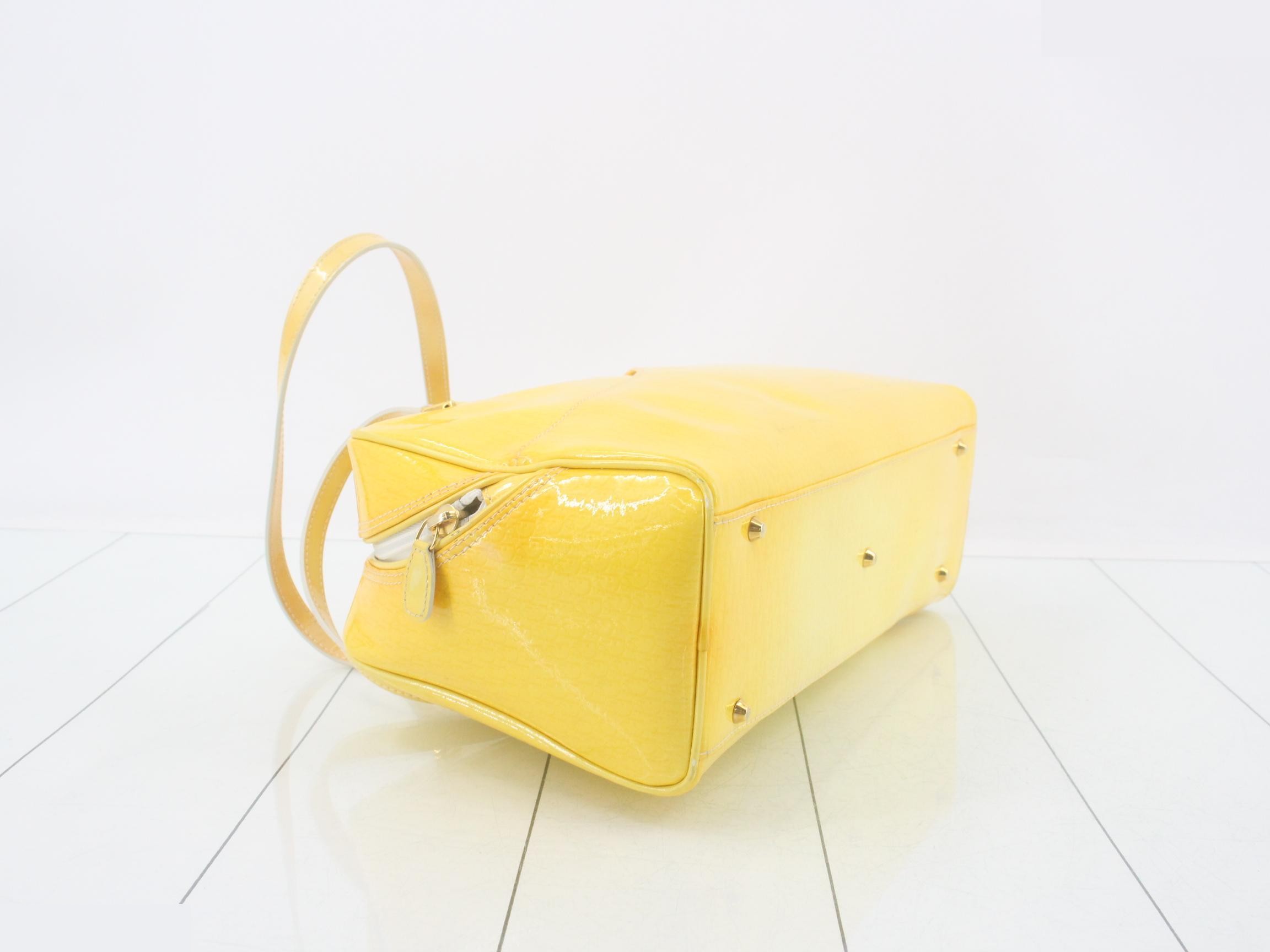 handbag — view 5