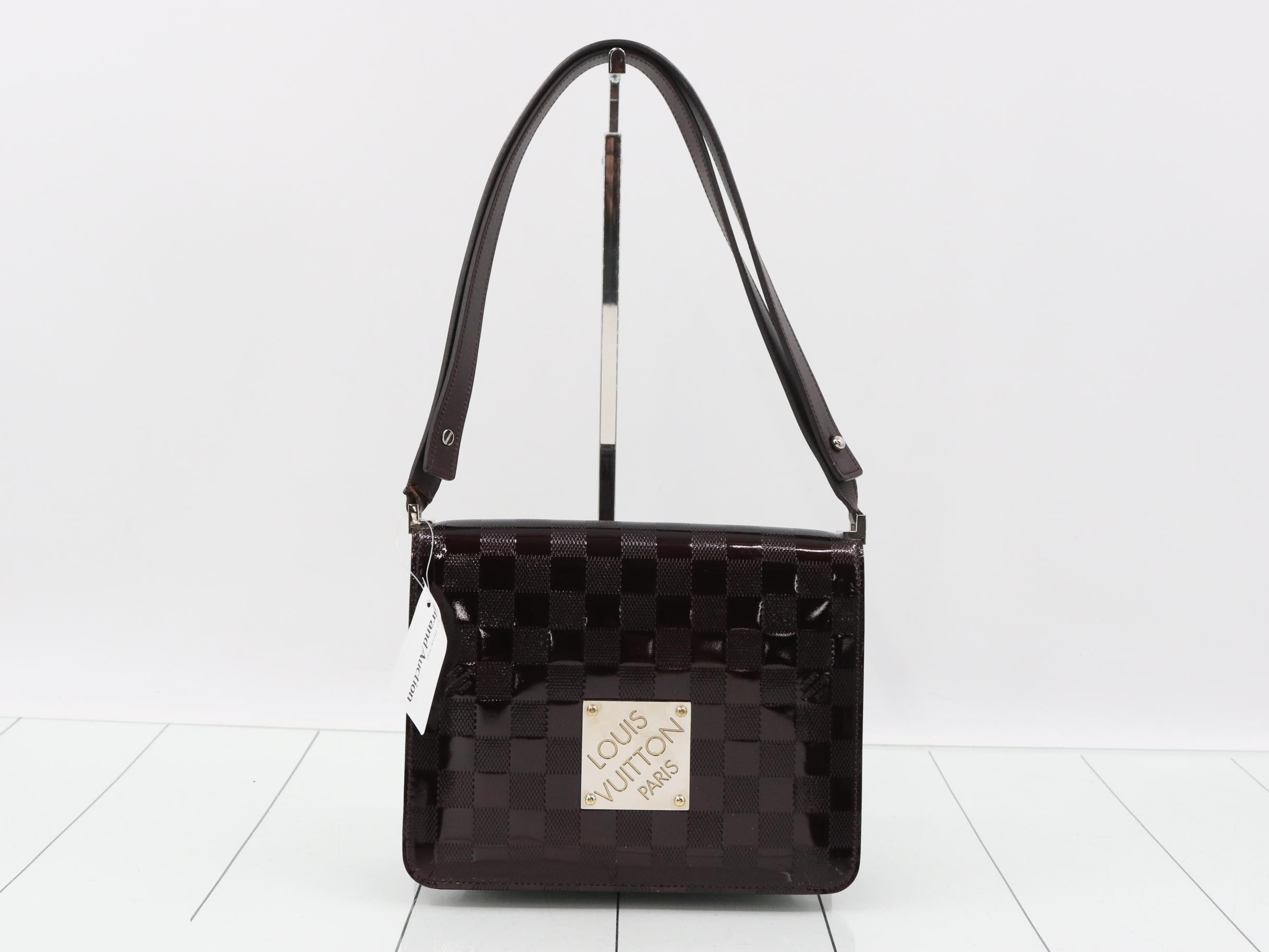 Damier Vernis Cabaret Carmine Shoulder Bag