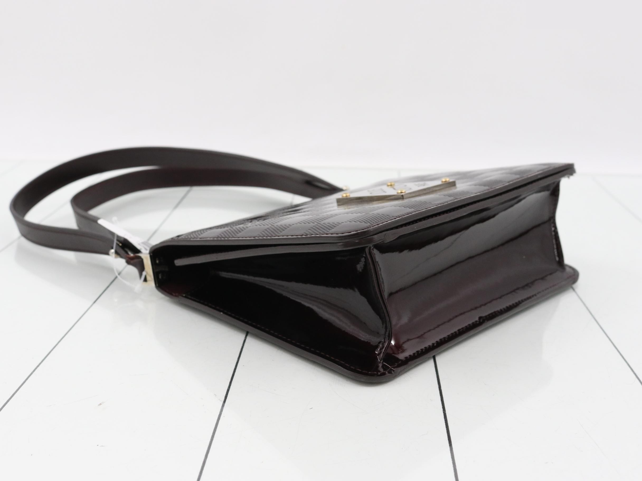Damier Vernis Cabaret Carmine Shoulder Bag — view 5