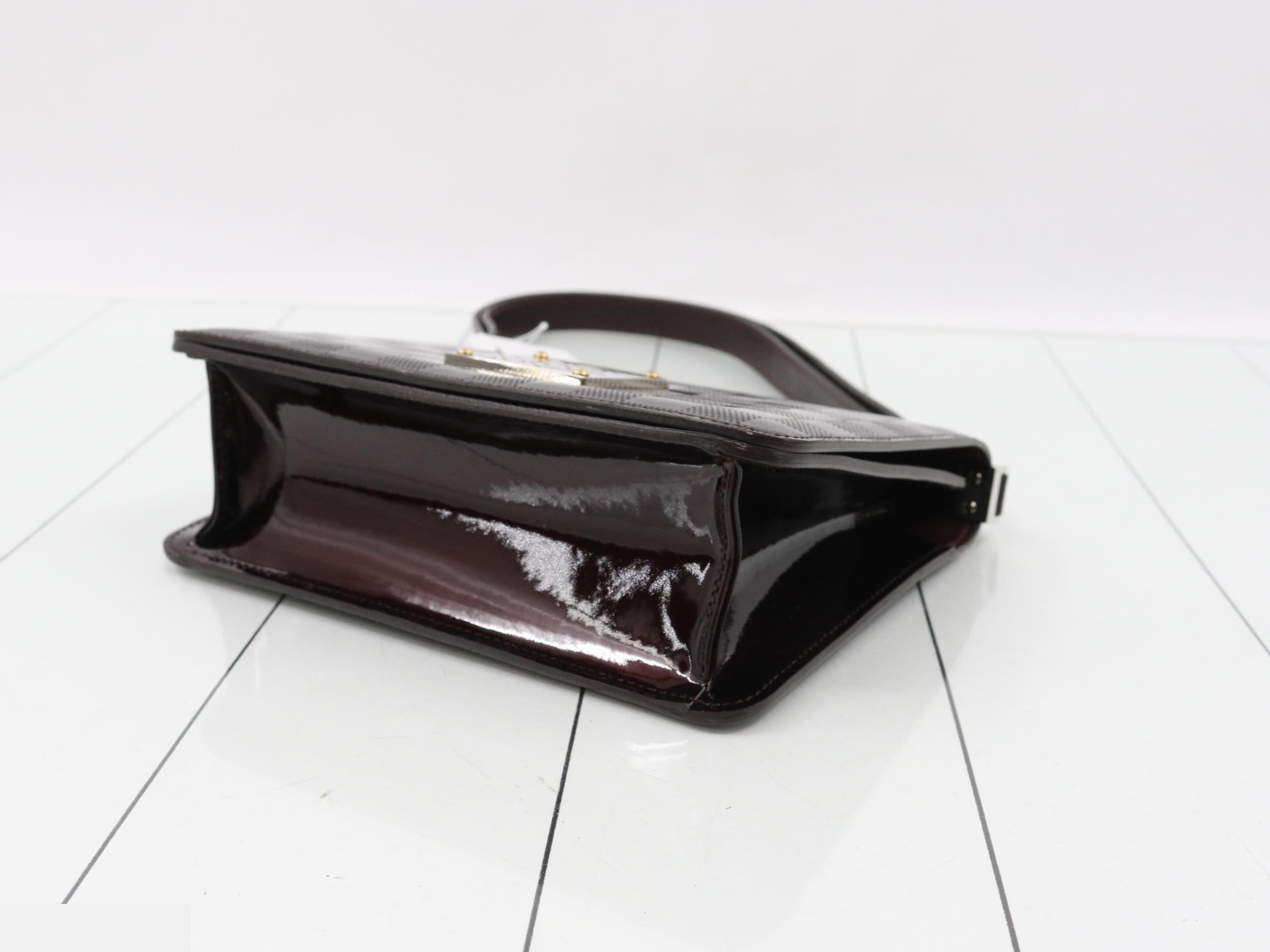 Damier Vernis Cabaret Carmine Shoulder Bag — view 6