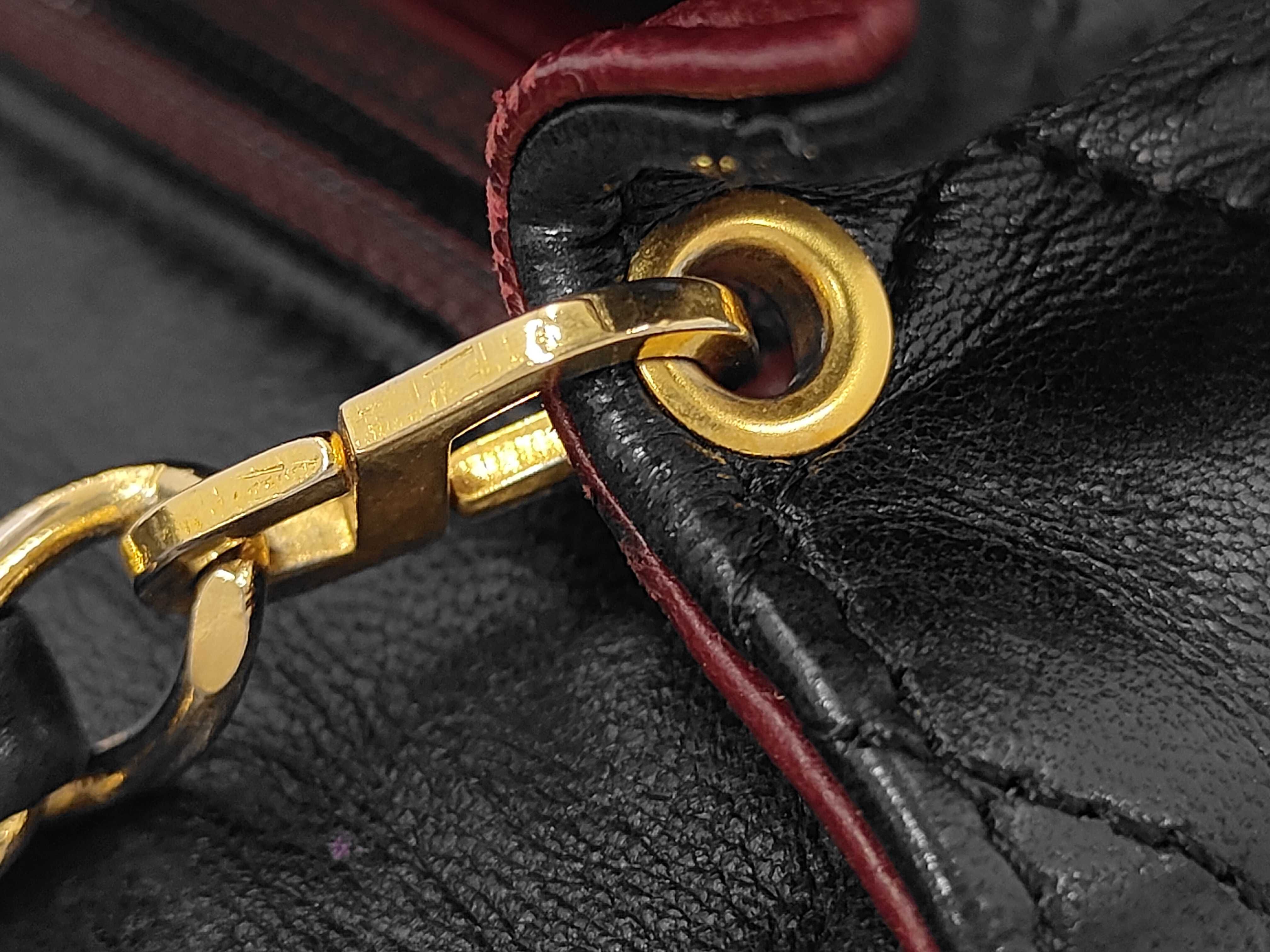 Matelassé Lambskin Single Flap Turnlock Shoulder Bag (Serial Number 1) - Zipper Damaged — view 6