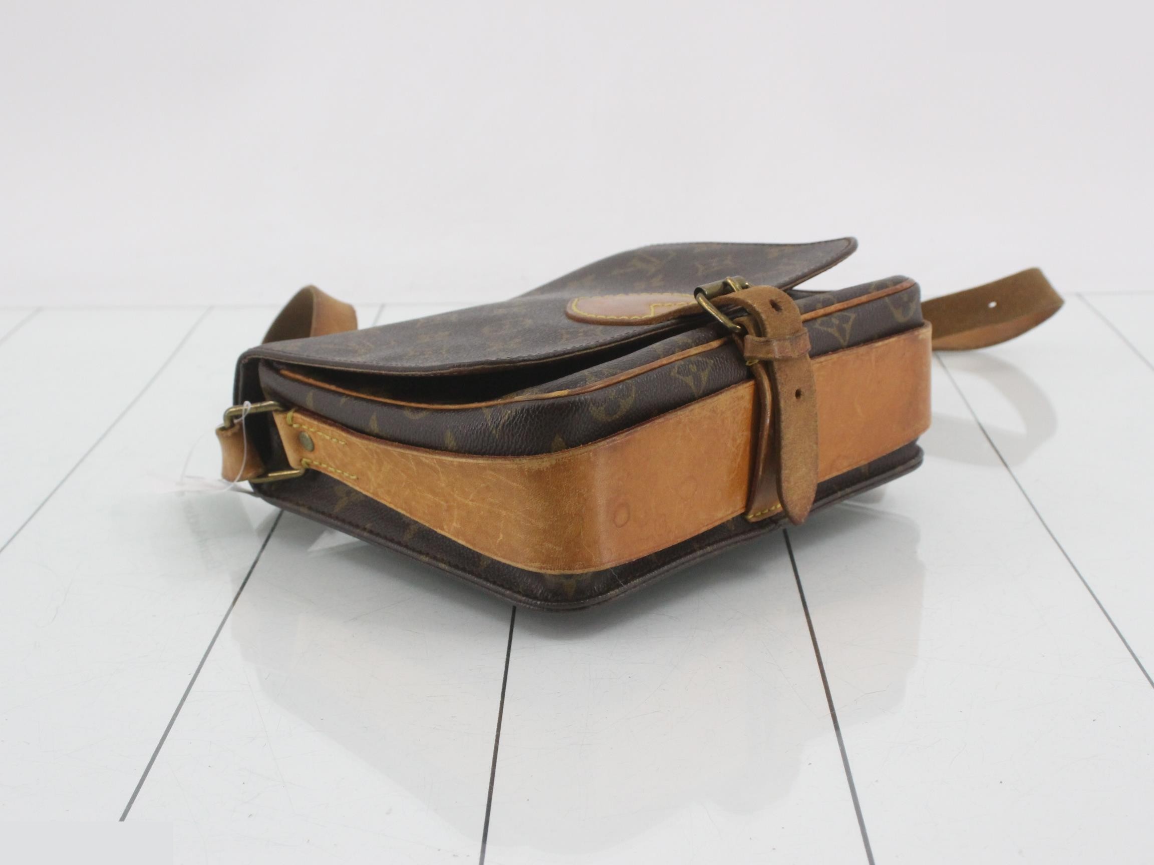 Cartouchiere — view 5