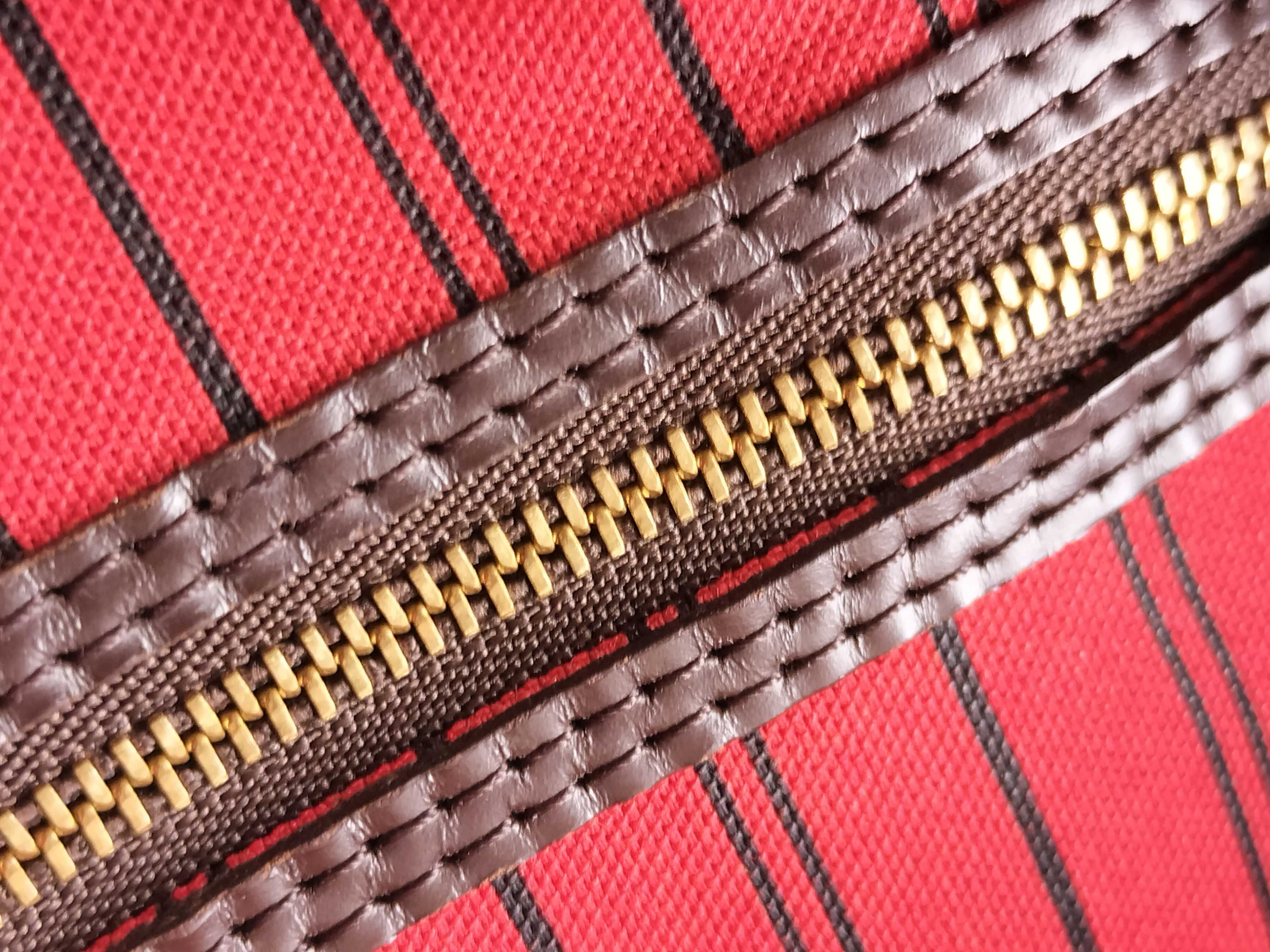 Damier LV Damier Neverfull Tote Bag — view 8