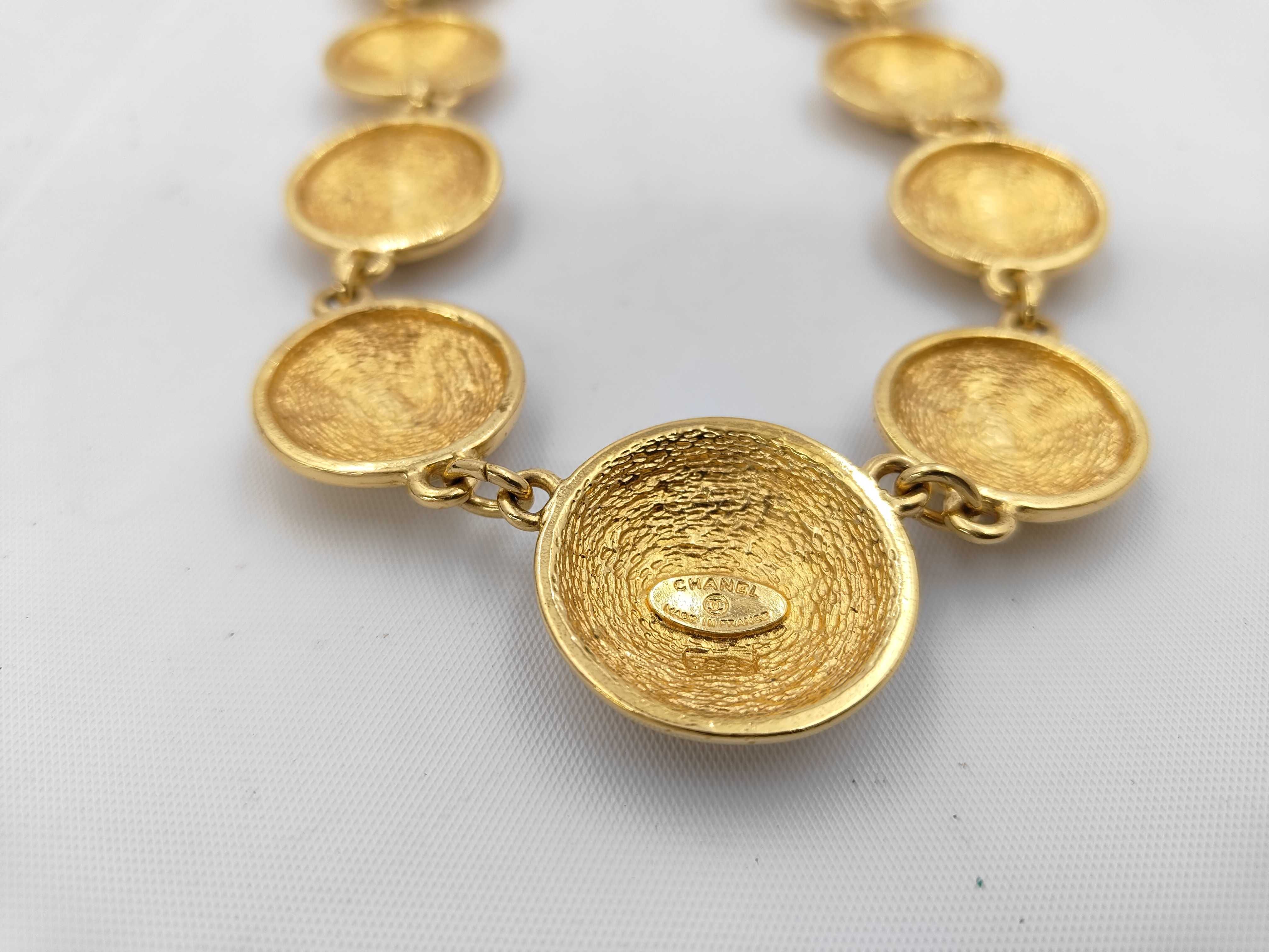 necklace — view 2