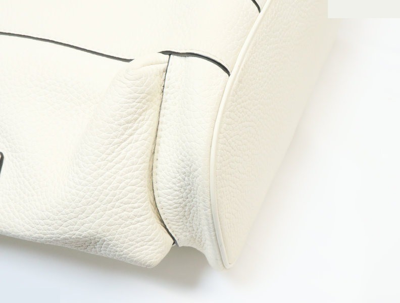 Taurillon Christopher Tote — view 3