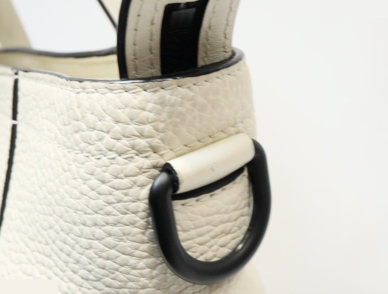 Taurillon Christopher Tote — view 8