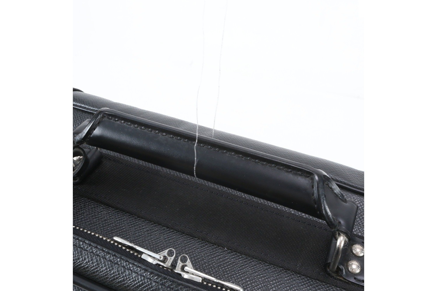 Taiga Satellite 53 M30092 Leather 2-Way Boston Bag — view 2