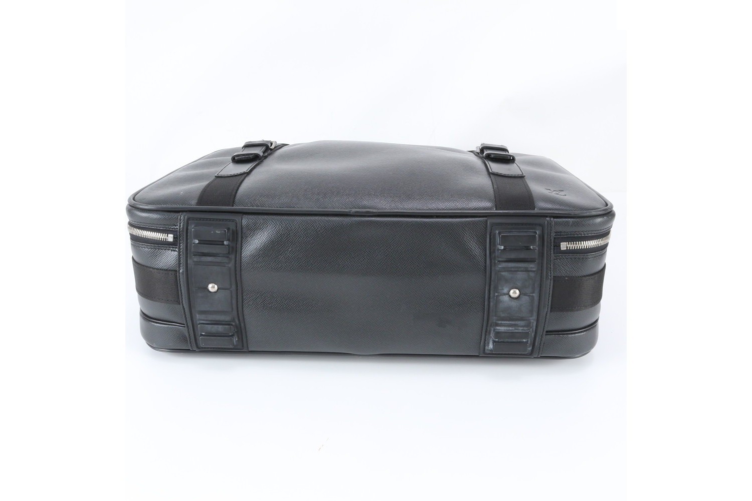 Taiga Satellite 53 M30092 Leather 2-Way Boston Bag — view 7
