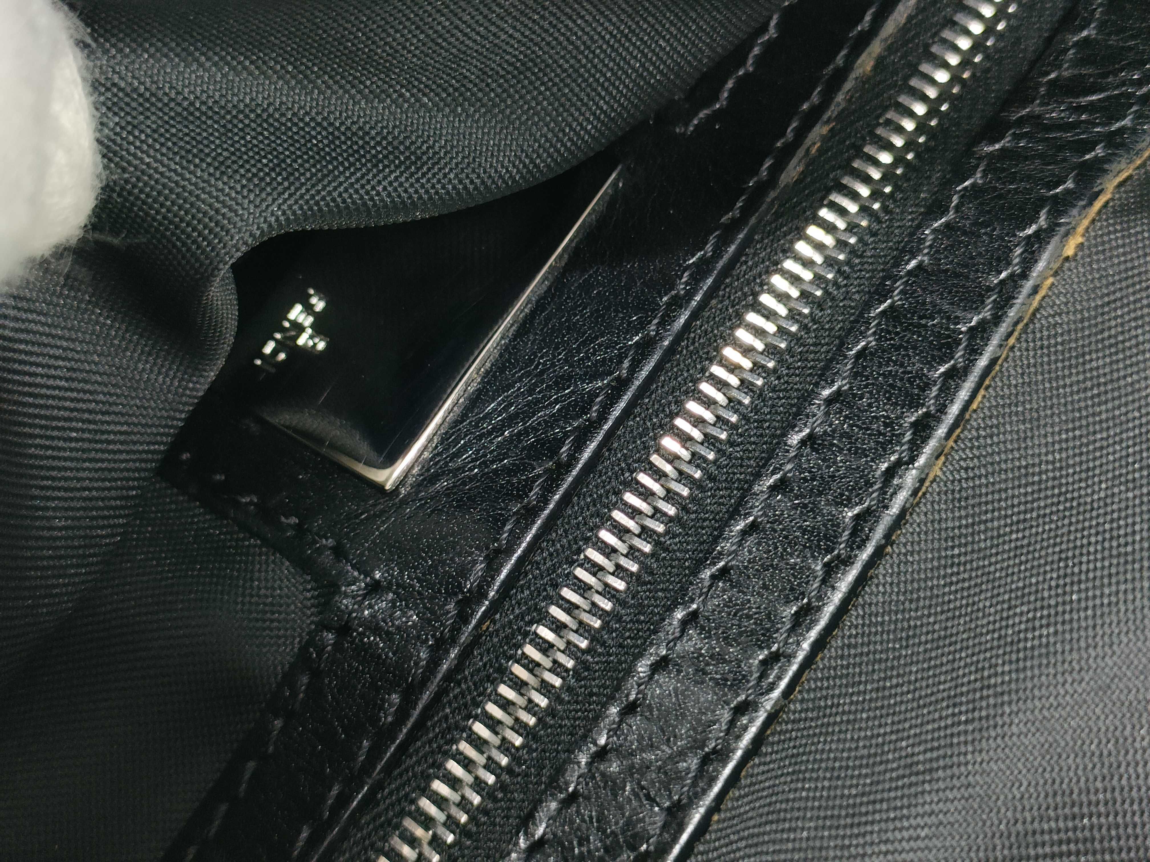 One-Shoulder Leather Shoulder Bag — view 11