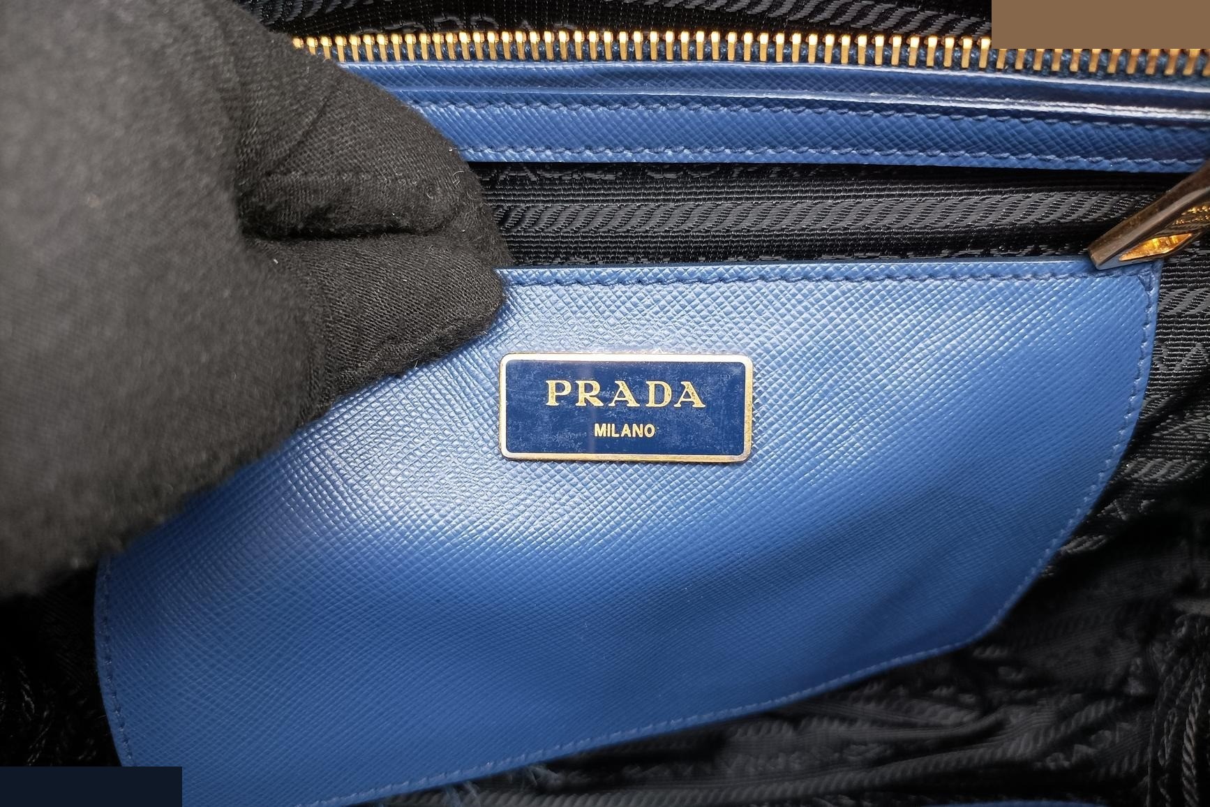 Galleria Saffiano Leather Blue x Black — view 7