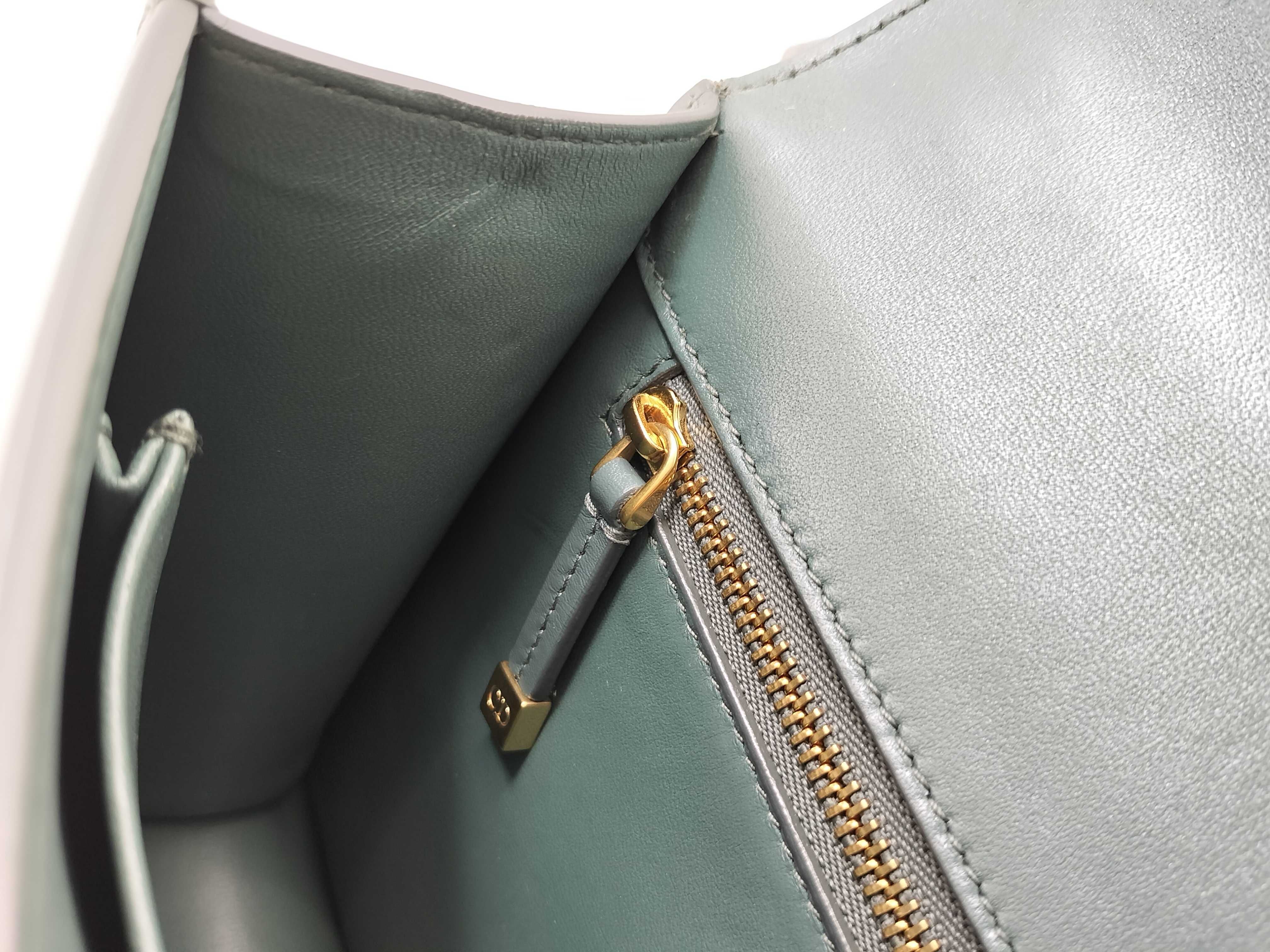 30 Montaigne Leather Handbag, Green — view 13