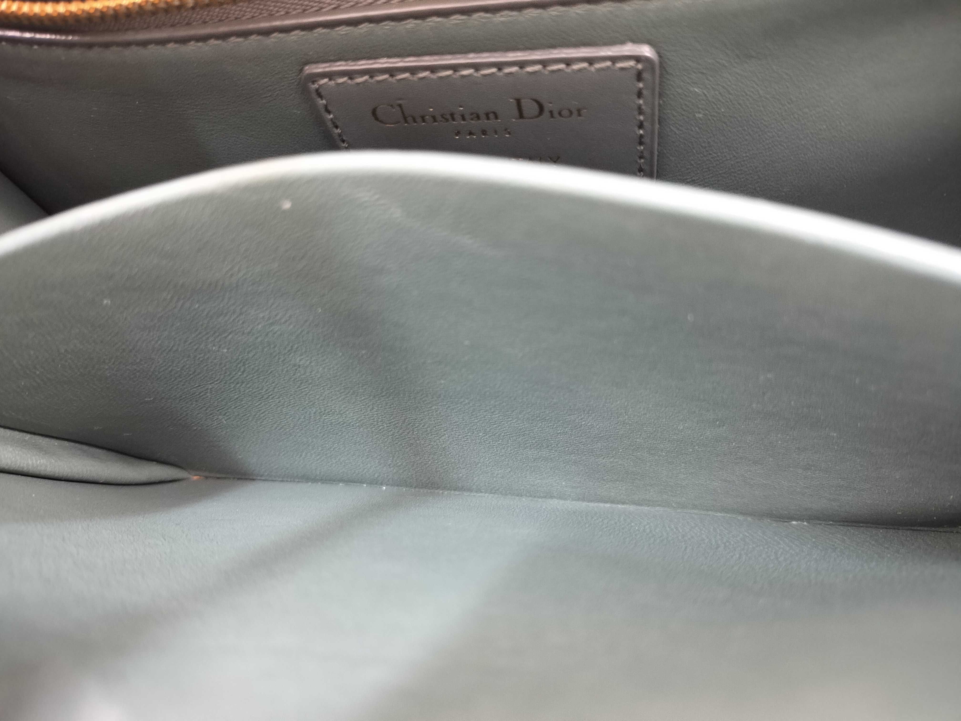 30 Montaigne Leather Handbag, Green — view 14