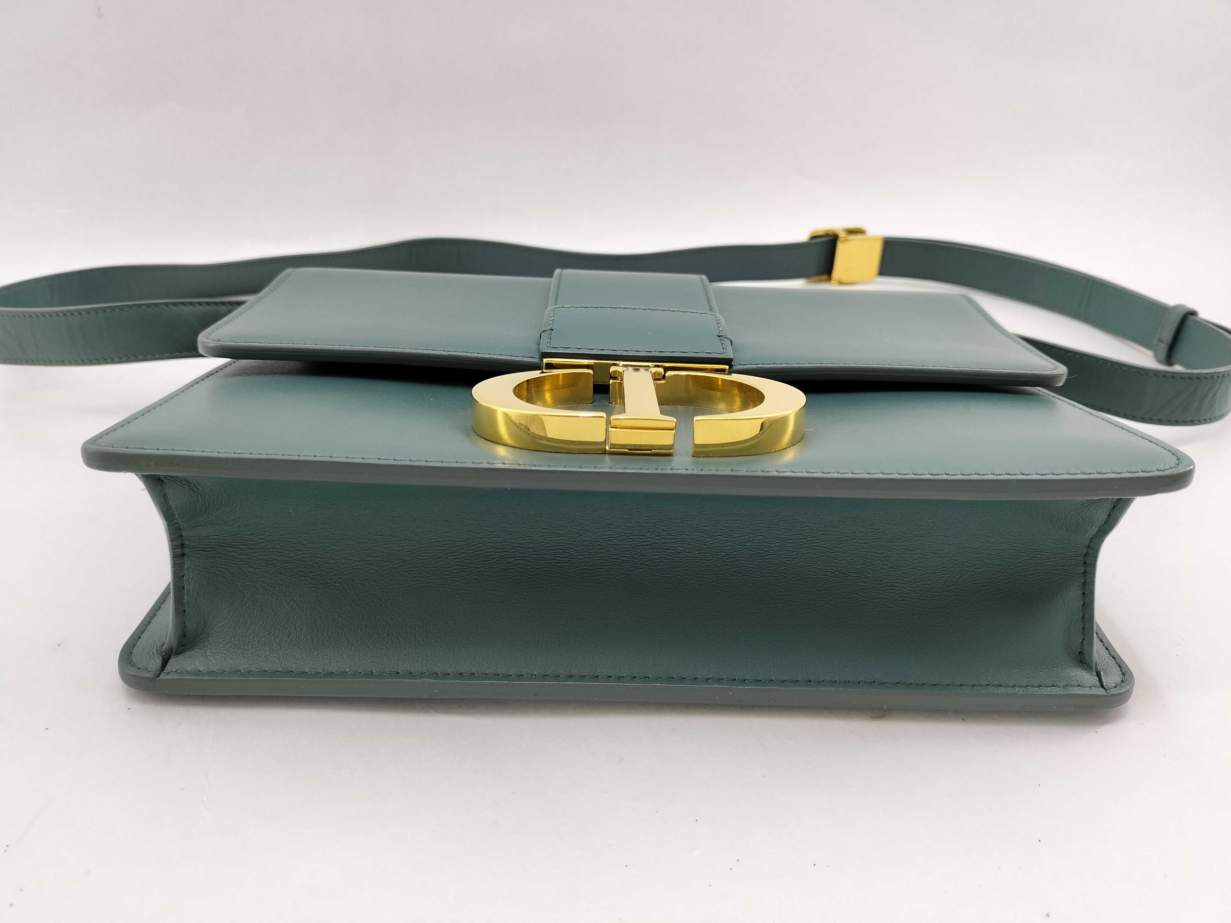 30 Montaigne Leather Handbag, Green — view 5