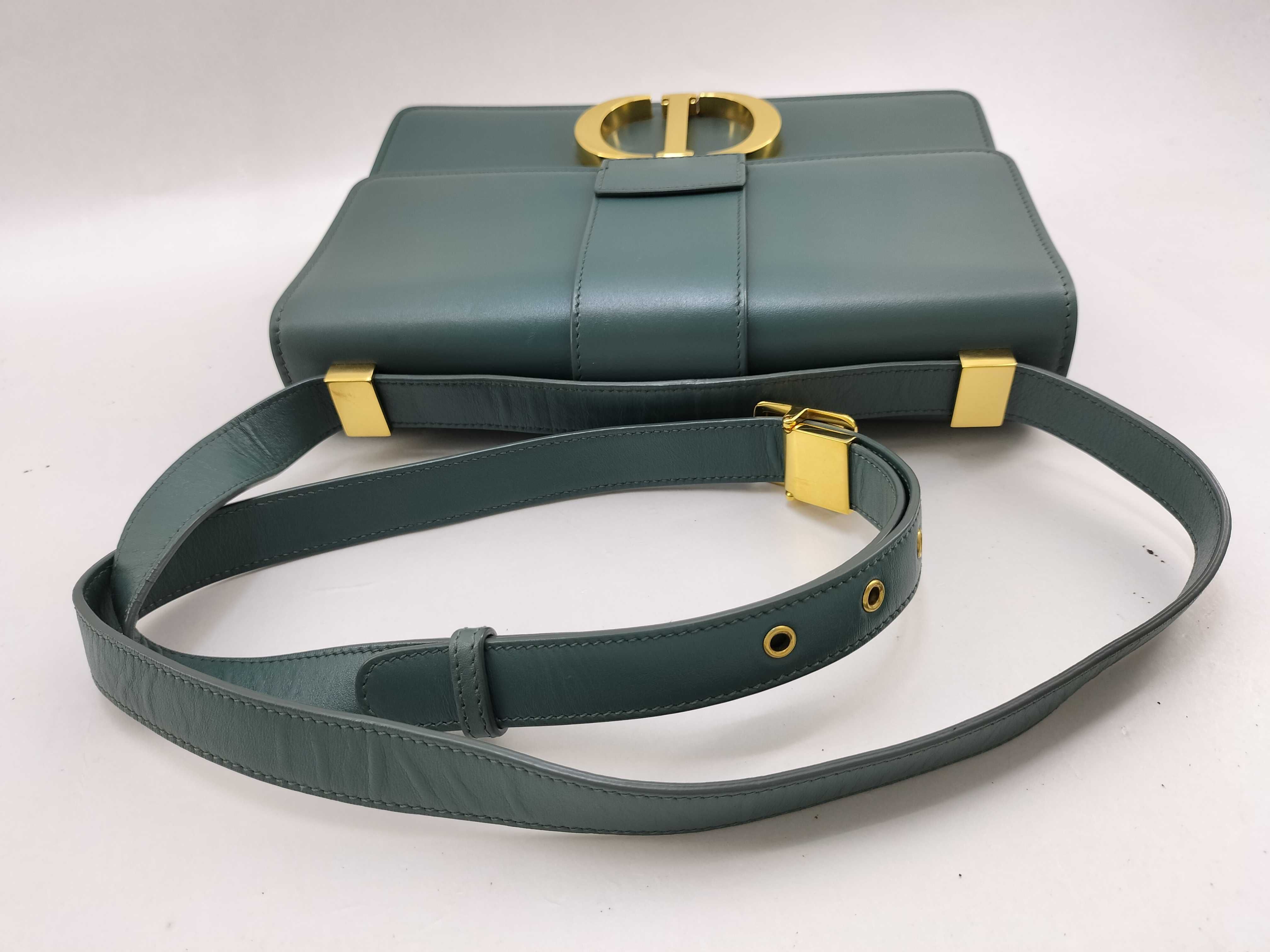 30 Montaigne Leather Handbag, Green — view 7