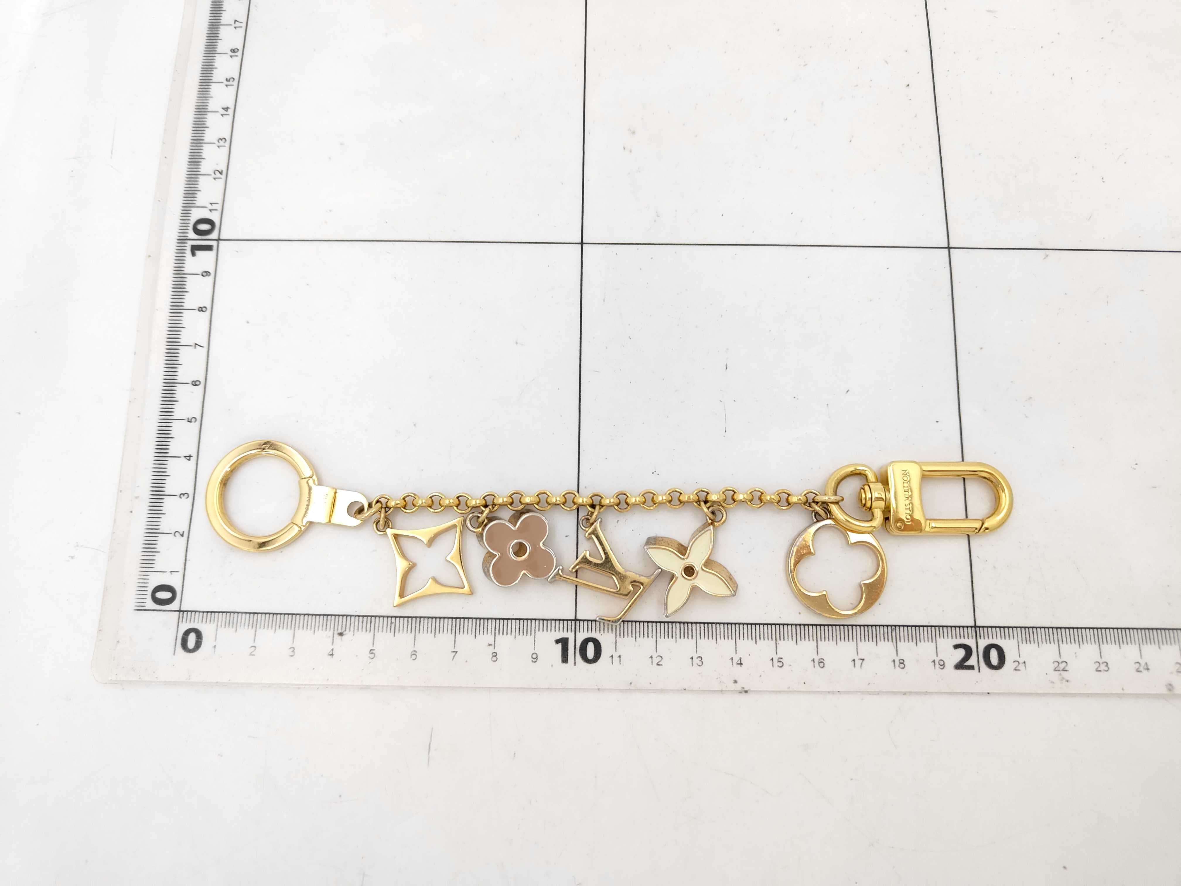 M65111 Bag Charm Chain Fleur de Monogram Key Case — view 2
