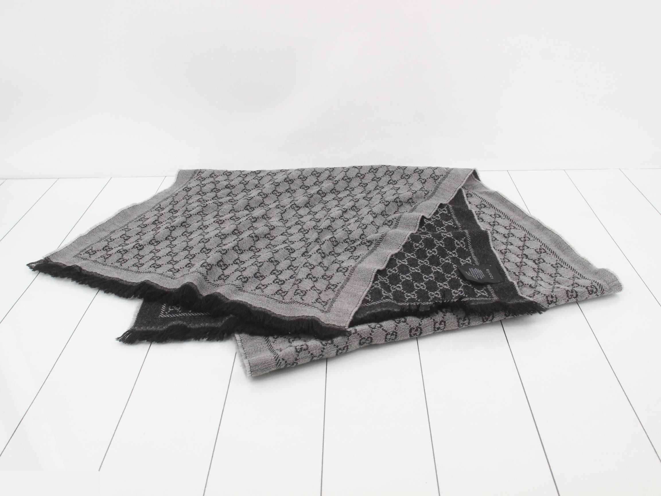 GG pattern scarf — view 2
