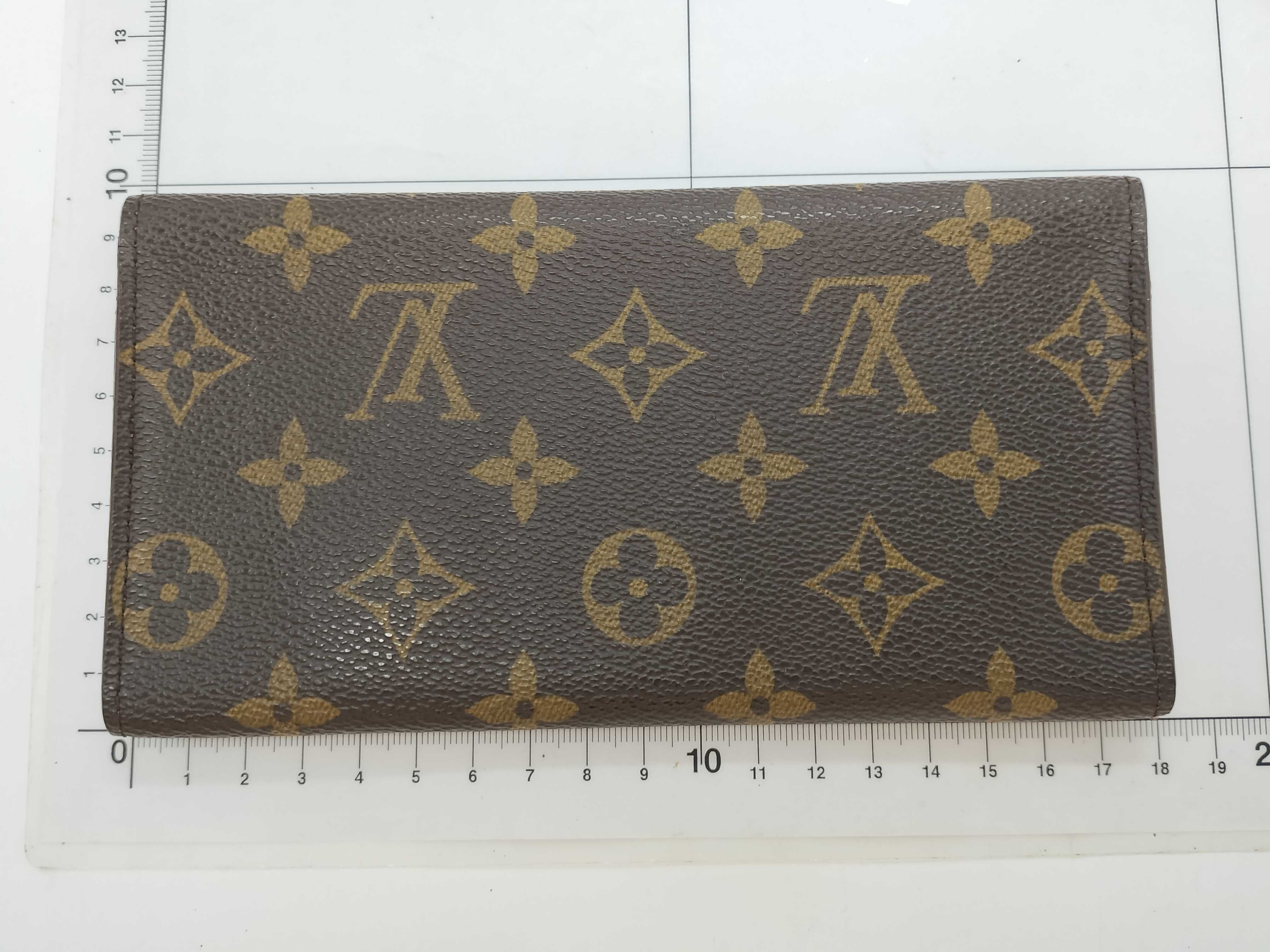 Monogram Wallet CA1904 — view 2