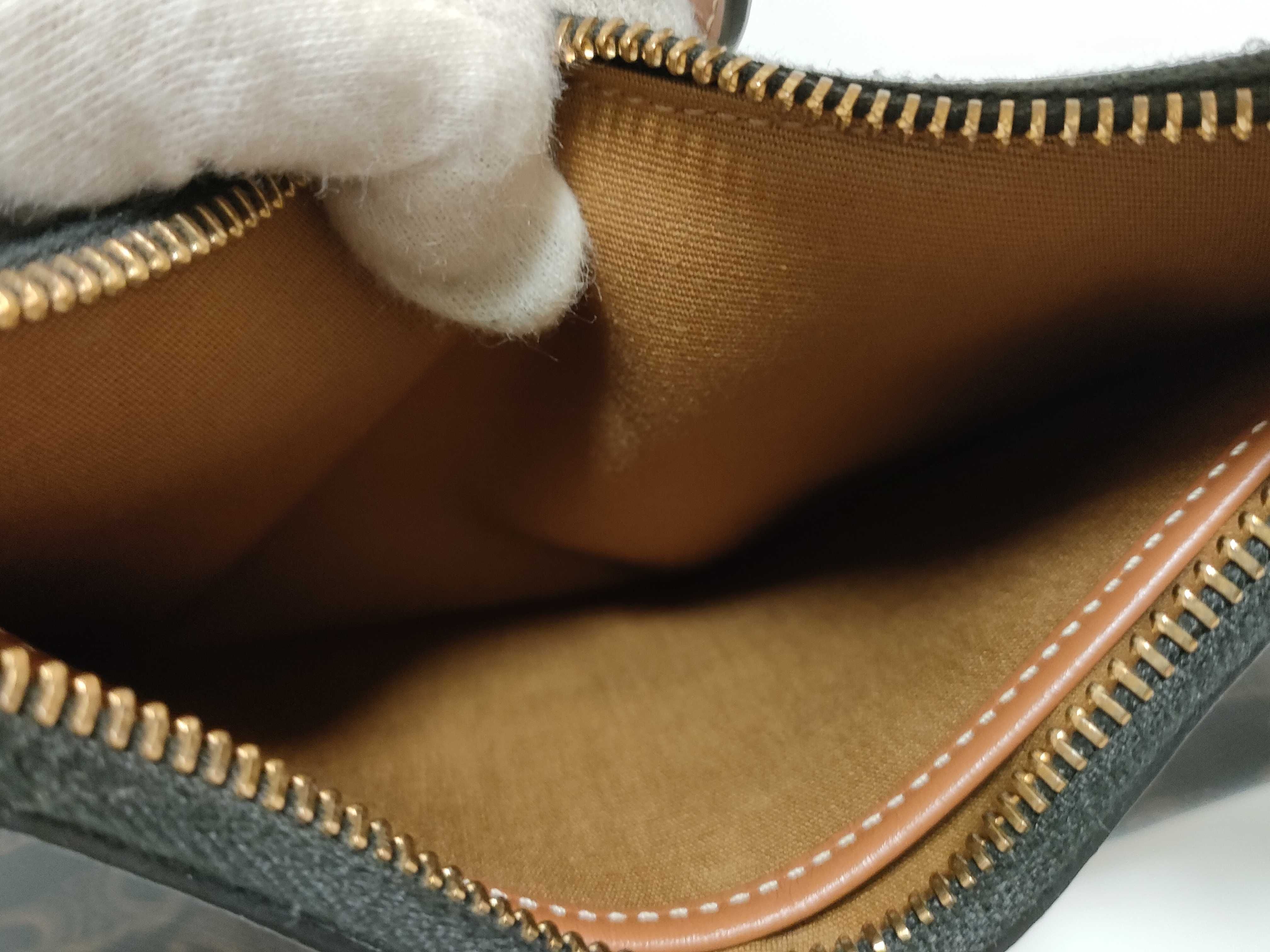 Triomphe Shoulder Bag — view 11