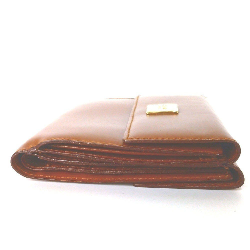 Other lines: Bags and Wallets — view 4