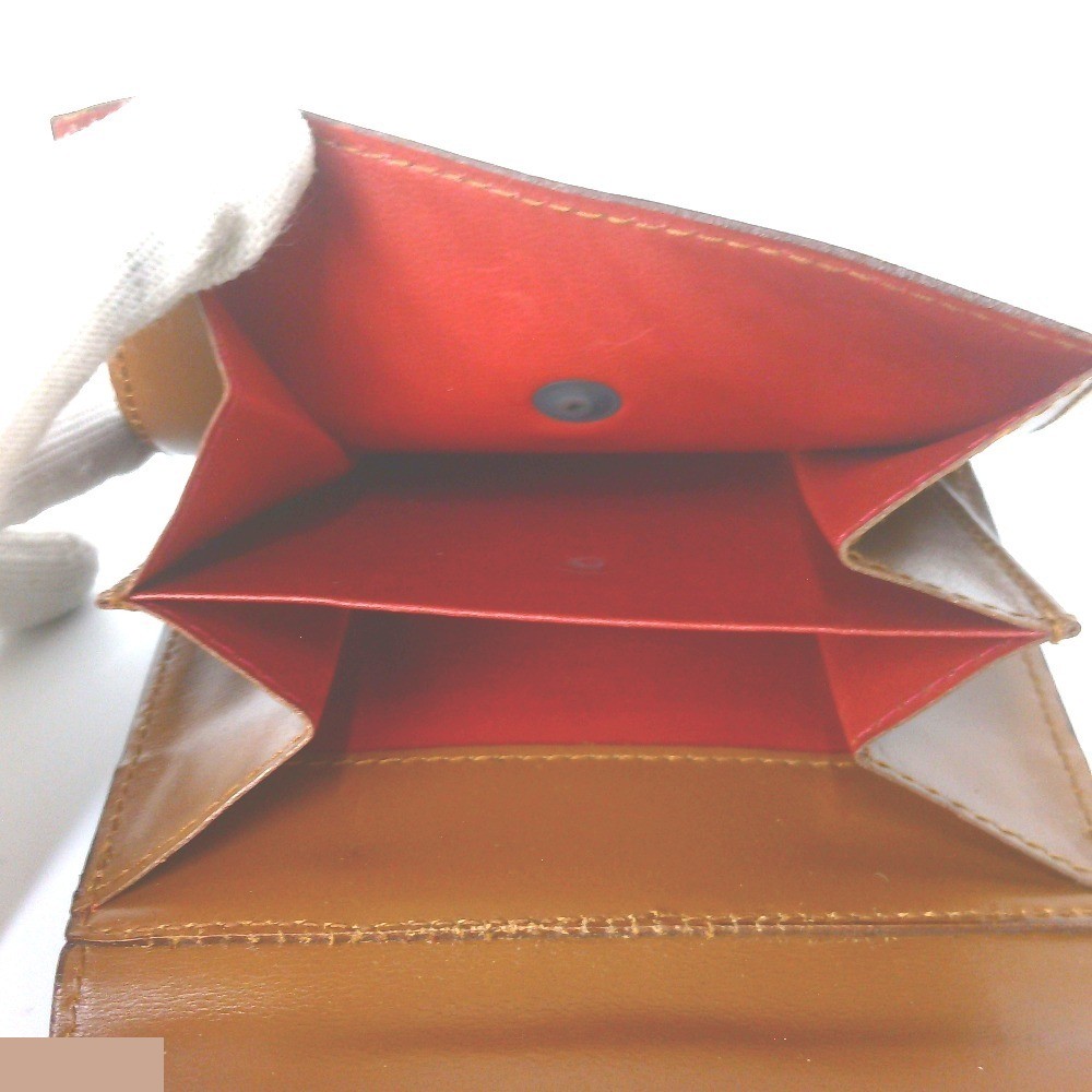 Other lines: Bags and Wallets — view 5