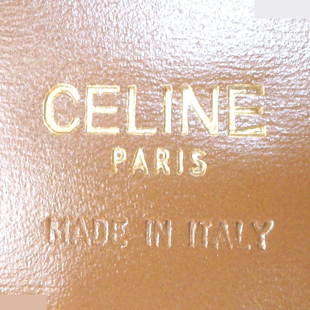 Other lines: Bags and Wallets — view 10