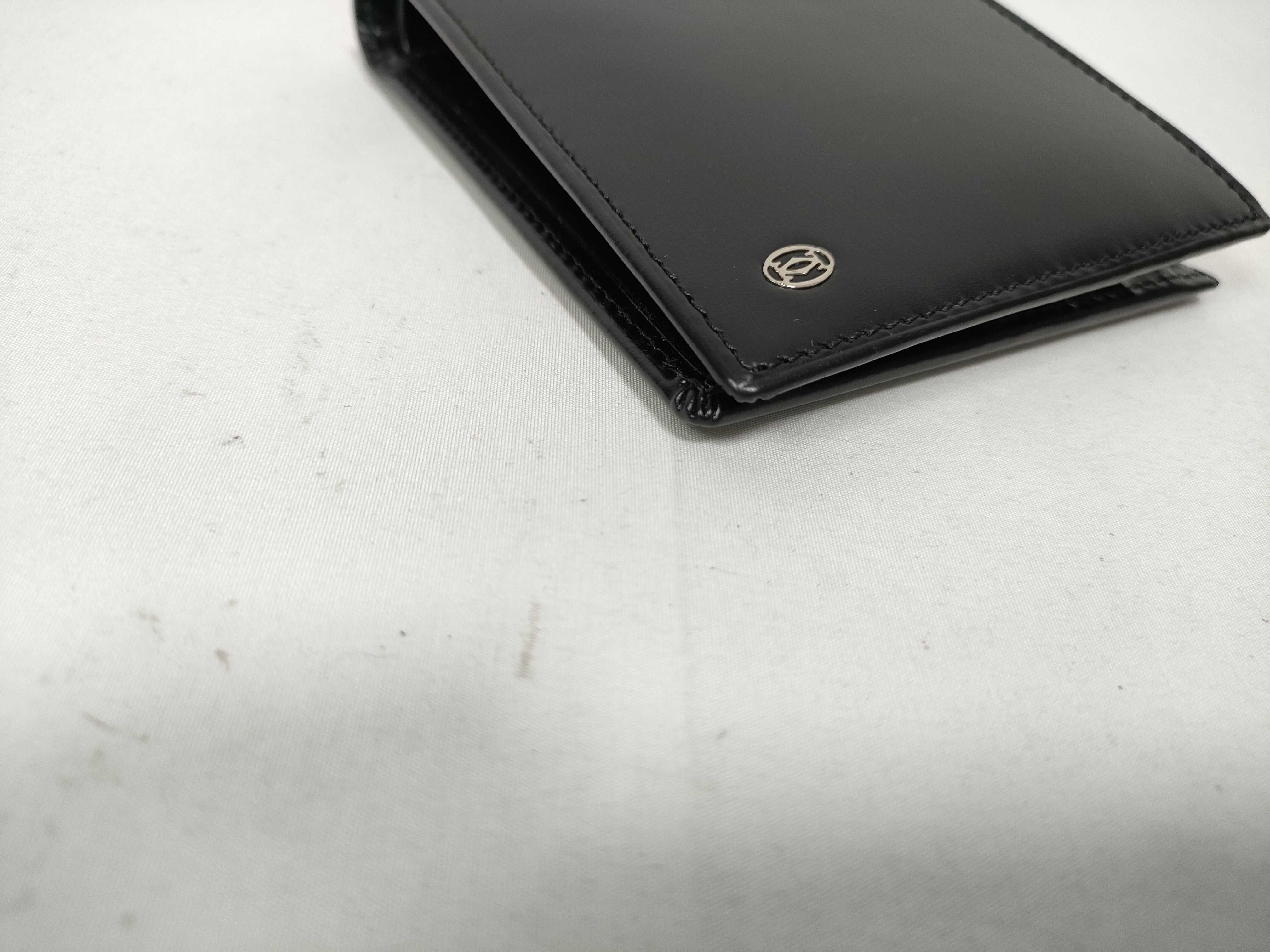 bi-fold wallet, black, with box and warranty. — view 4