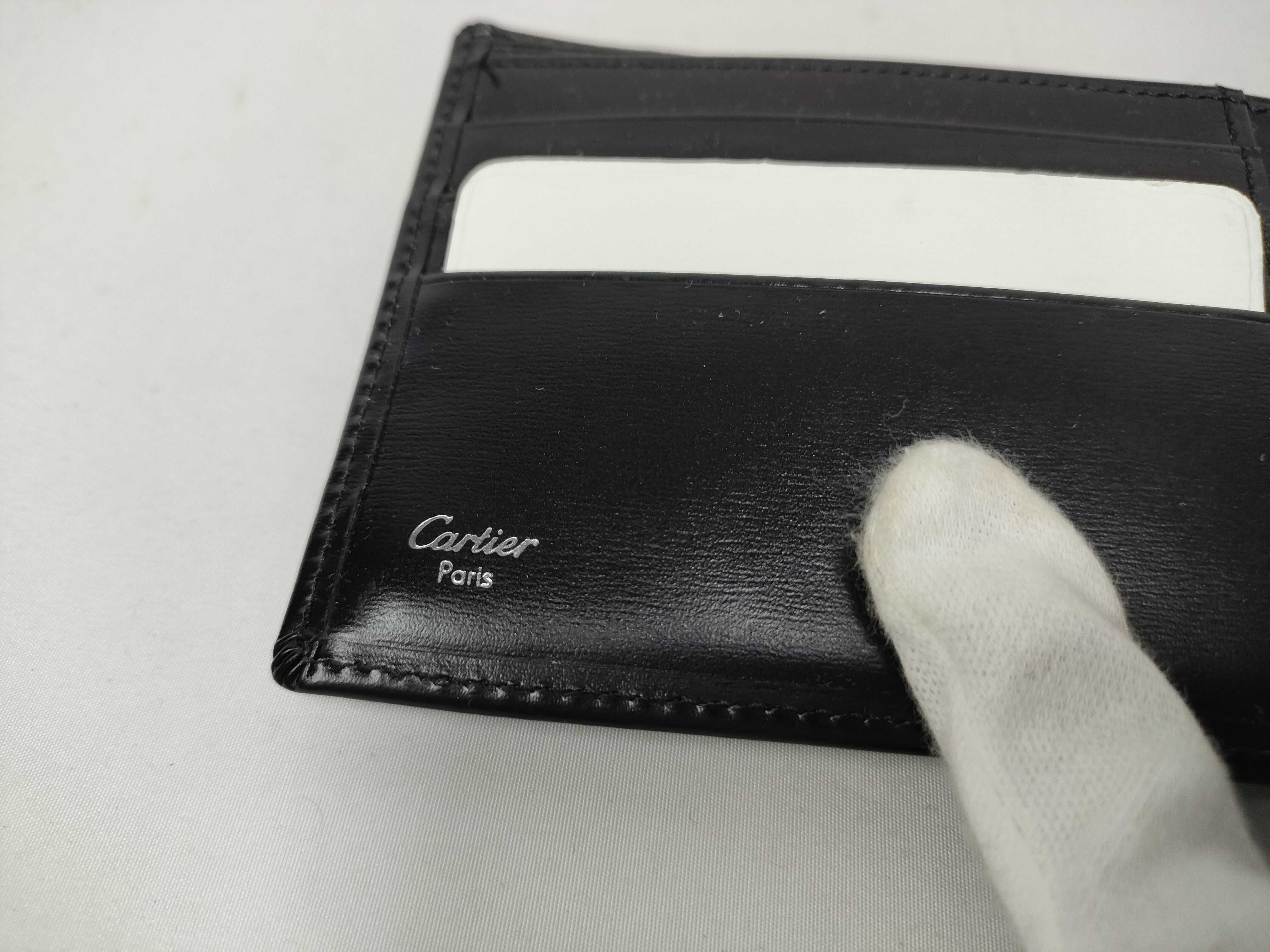 bi-fold wallet, black, with box and warranty. — view 9