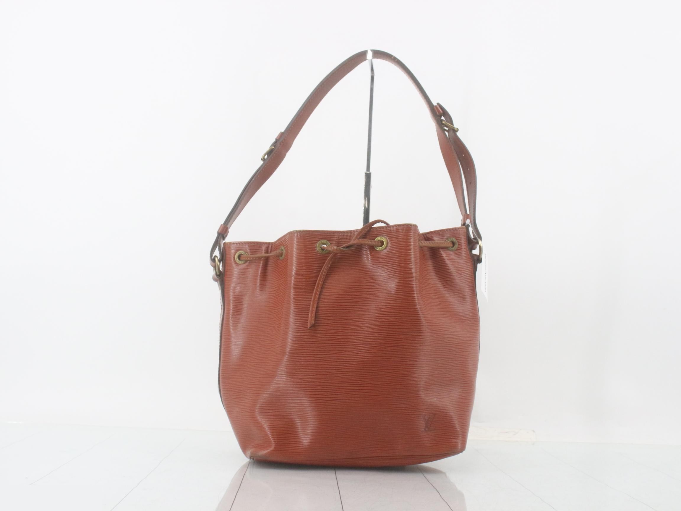 Petit Noe Shoulder Bag, Brown, A20942