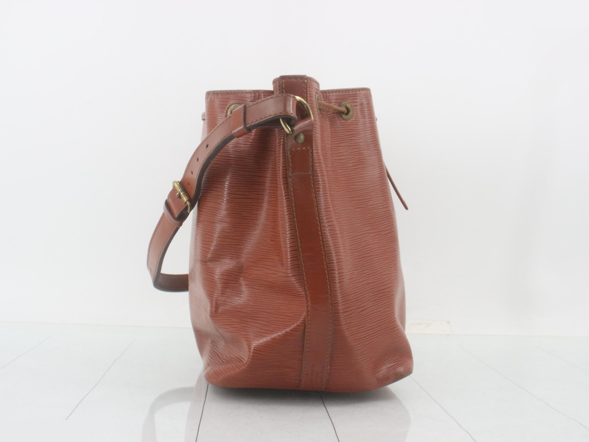 Petit Noe Shoulder Bag, Brown, A20942 — view 4