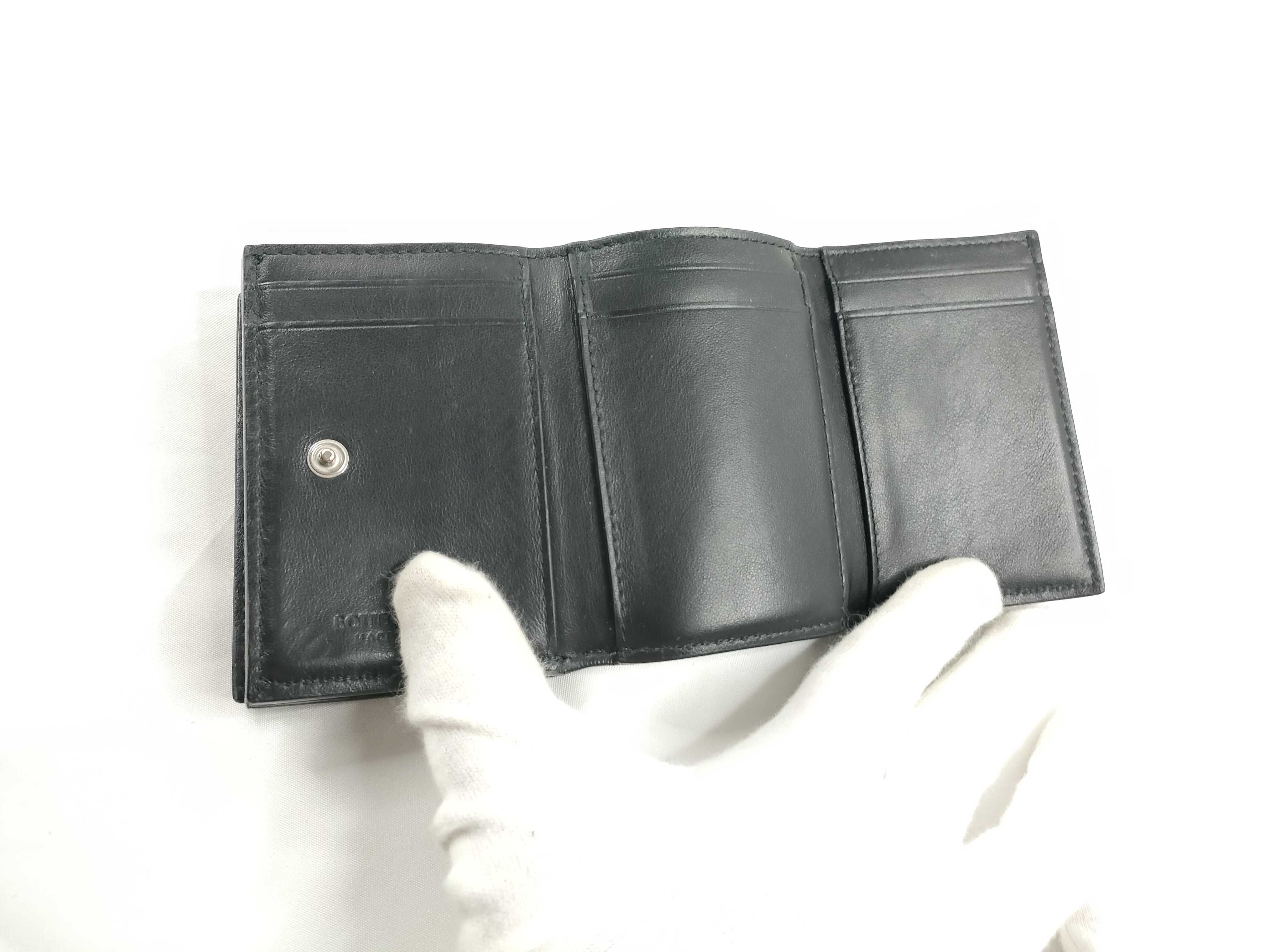 Intrecciato Tri-fold Wallet, Debossed Intrecciato, Compact Wallet — view 9