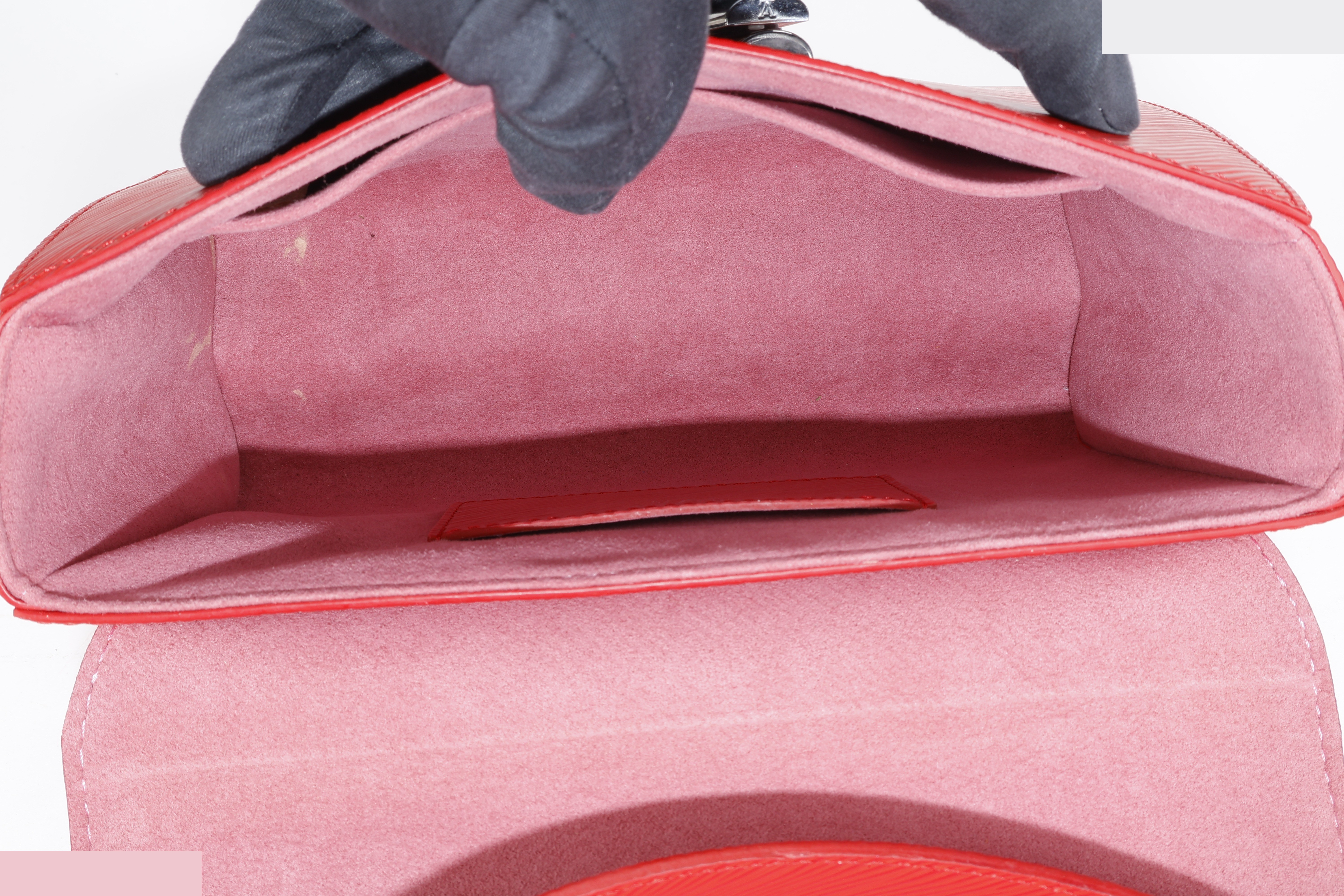 TWIST MM RED EPI LEATHER SHW — view 5