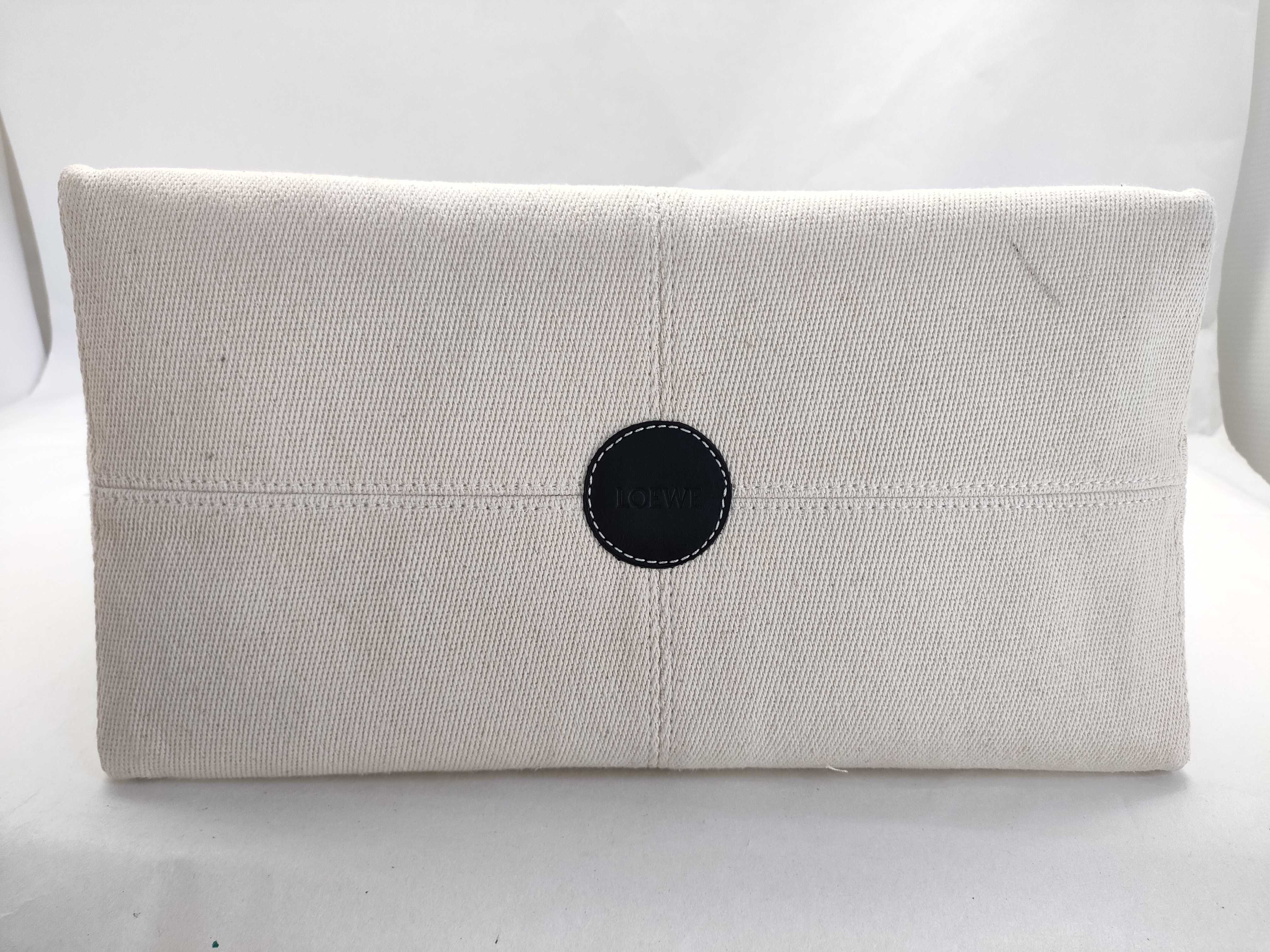 SG- Anagram Cushion Canvas Tote bag Beige x Black small tote bag — view 7